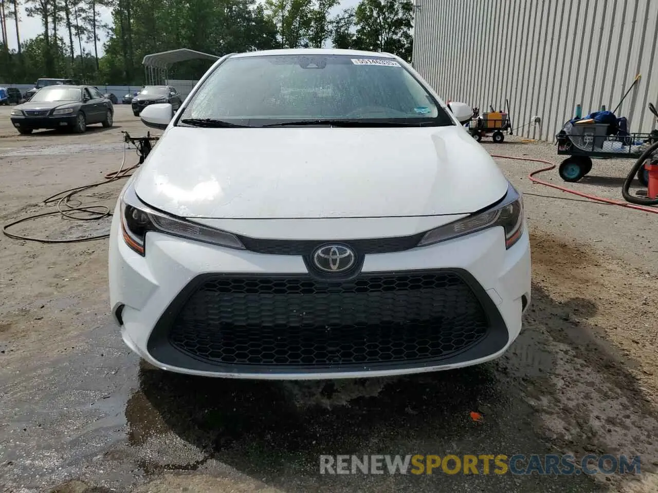 5 Photograph of a damaged car JTDEPRAE7LJ078662 TOYOTA COROLLA 2020