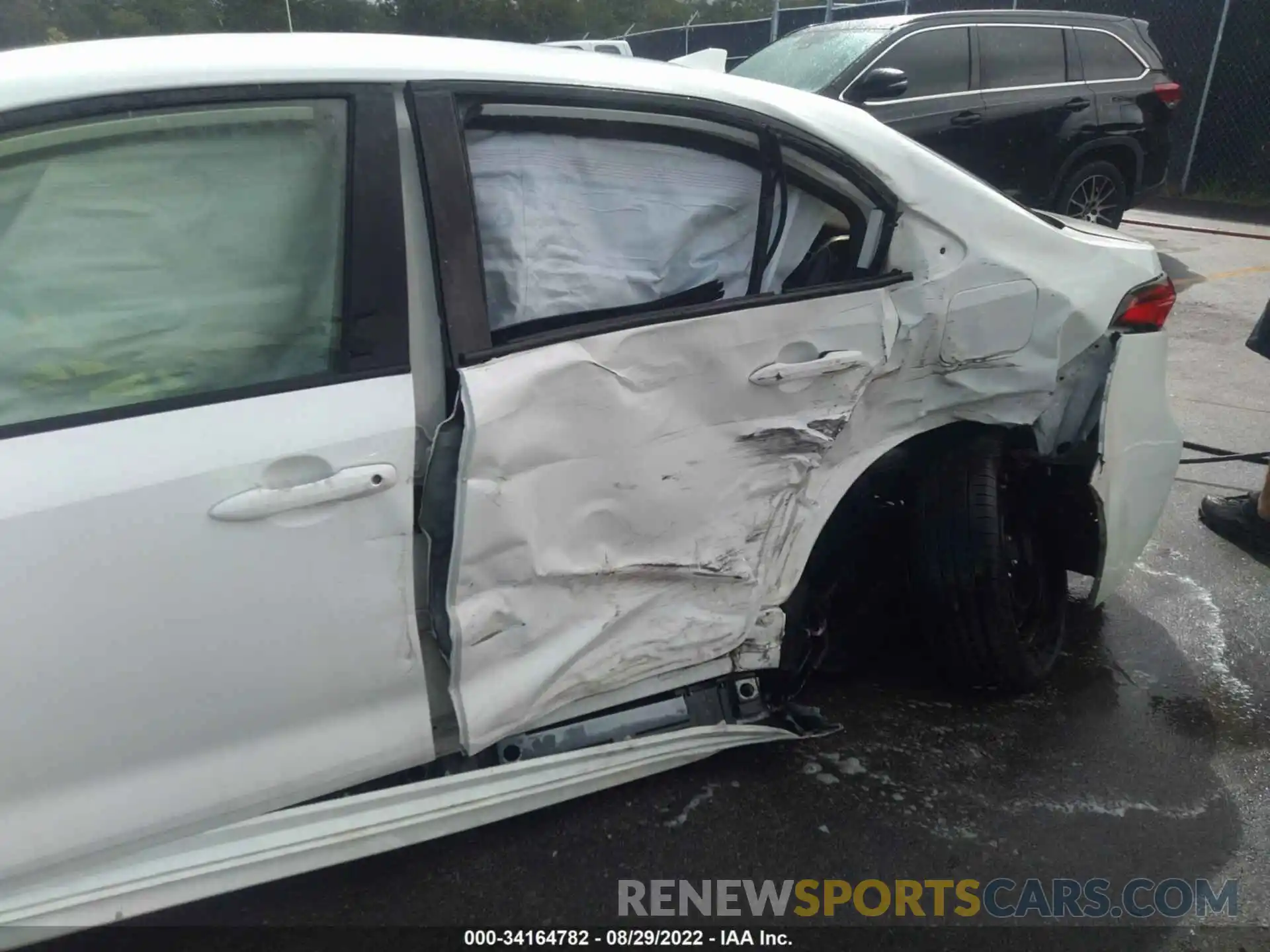 6 Photograph of a damaged car JTDEPRAE7LJ085756 TOYOTA COROLLA 2020