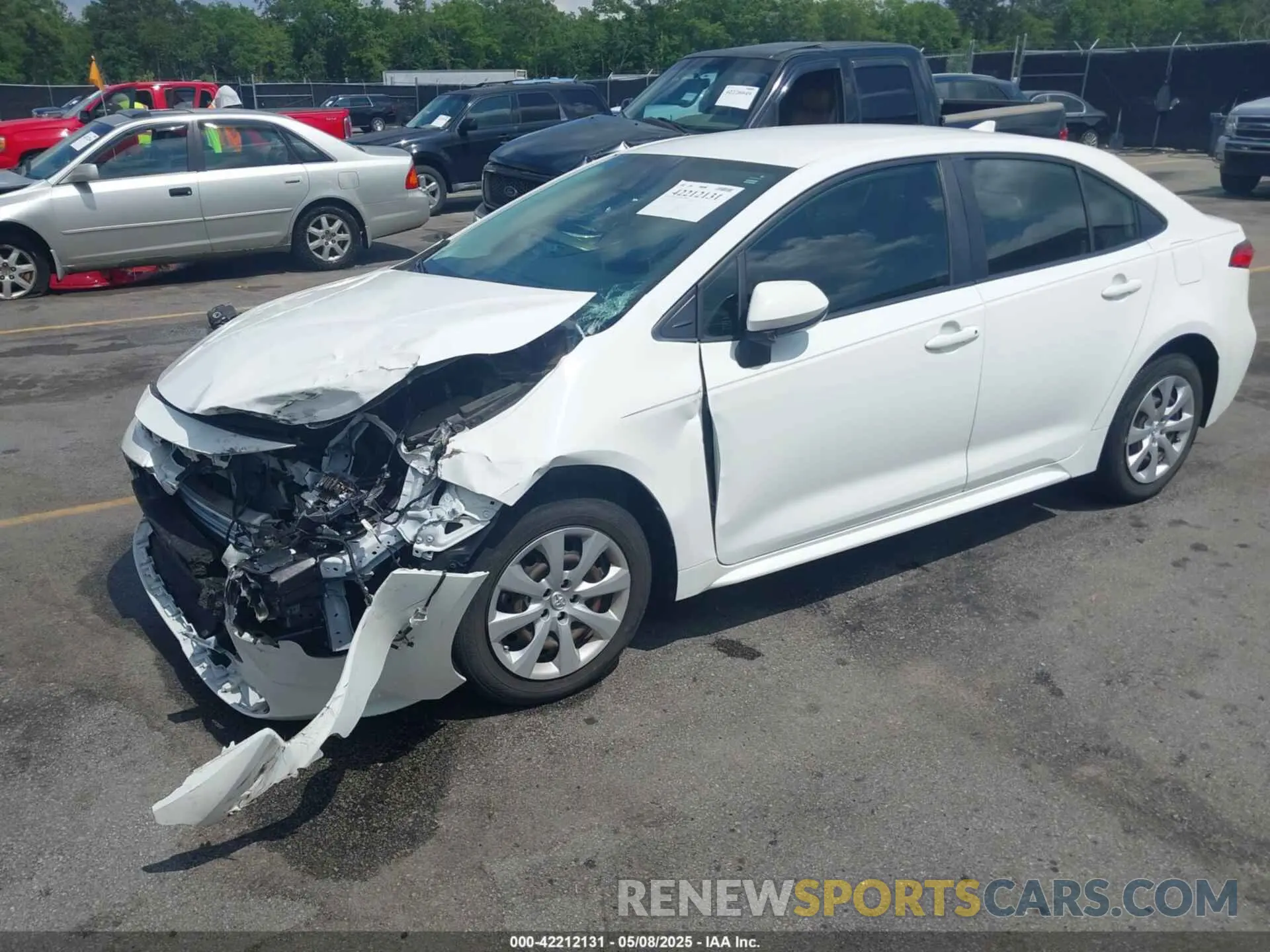 2 Photograph of a damaged car JTDEPRAE7LJ097342 TOYOTA COROLLA 2020