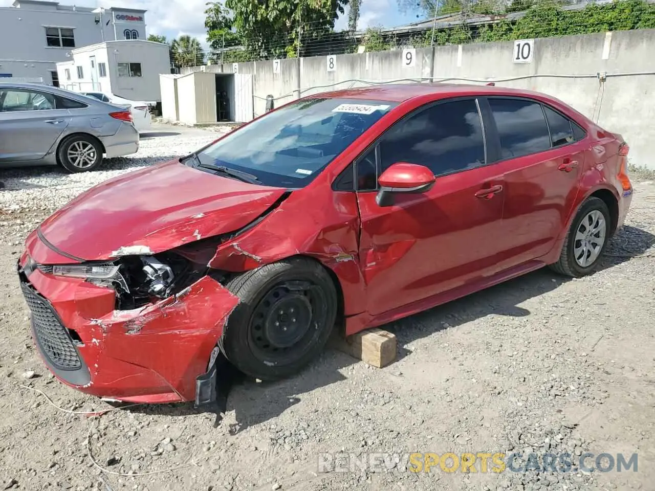 1 Photograph of a damaged car JTDEPRAE7LJ099026 TOYOTA COROLLA 2020