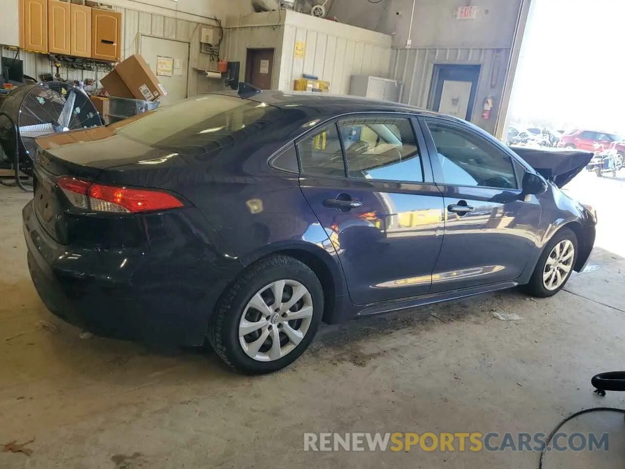 3 Photograph of a damaged car JTDEPRAE7LJ100000 TOYOTA COROLLA 2020