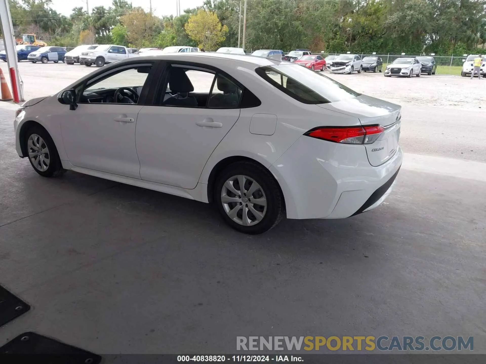 3 Photograph of a damaged car JTDEPRAE7LJ102040 TOYOTA COROLLA 2020