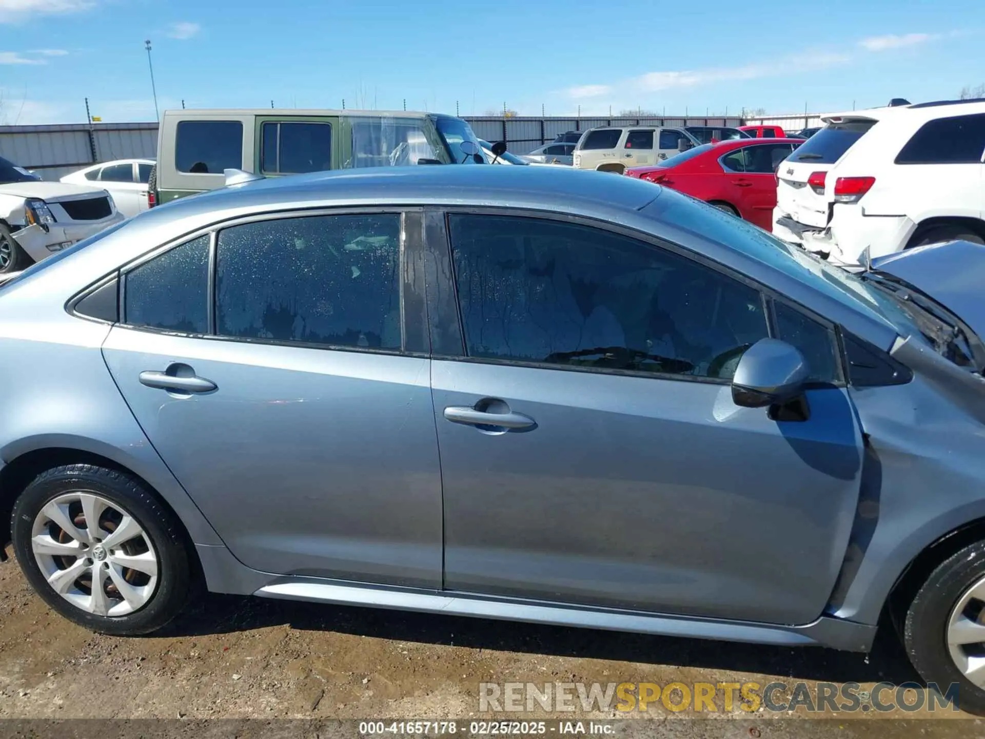 13 Photograph of a damaged car JTDEPRAE7LJ106069 TOYOTA COROLLA 2020