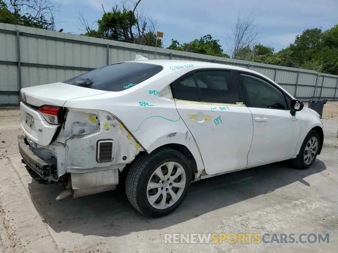 3 Photograph of a damaged car JTDEPRAE7LJ108856 TOYOTA COROLLA 2020