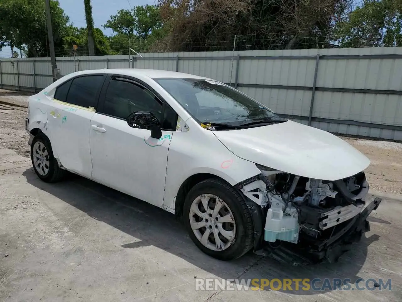 4 Photograph of a damaged car JTDEPRAE7LJ108856 TOYOTA COROLLA 2020