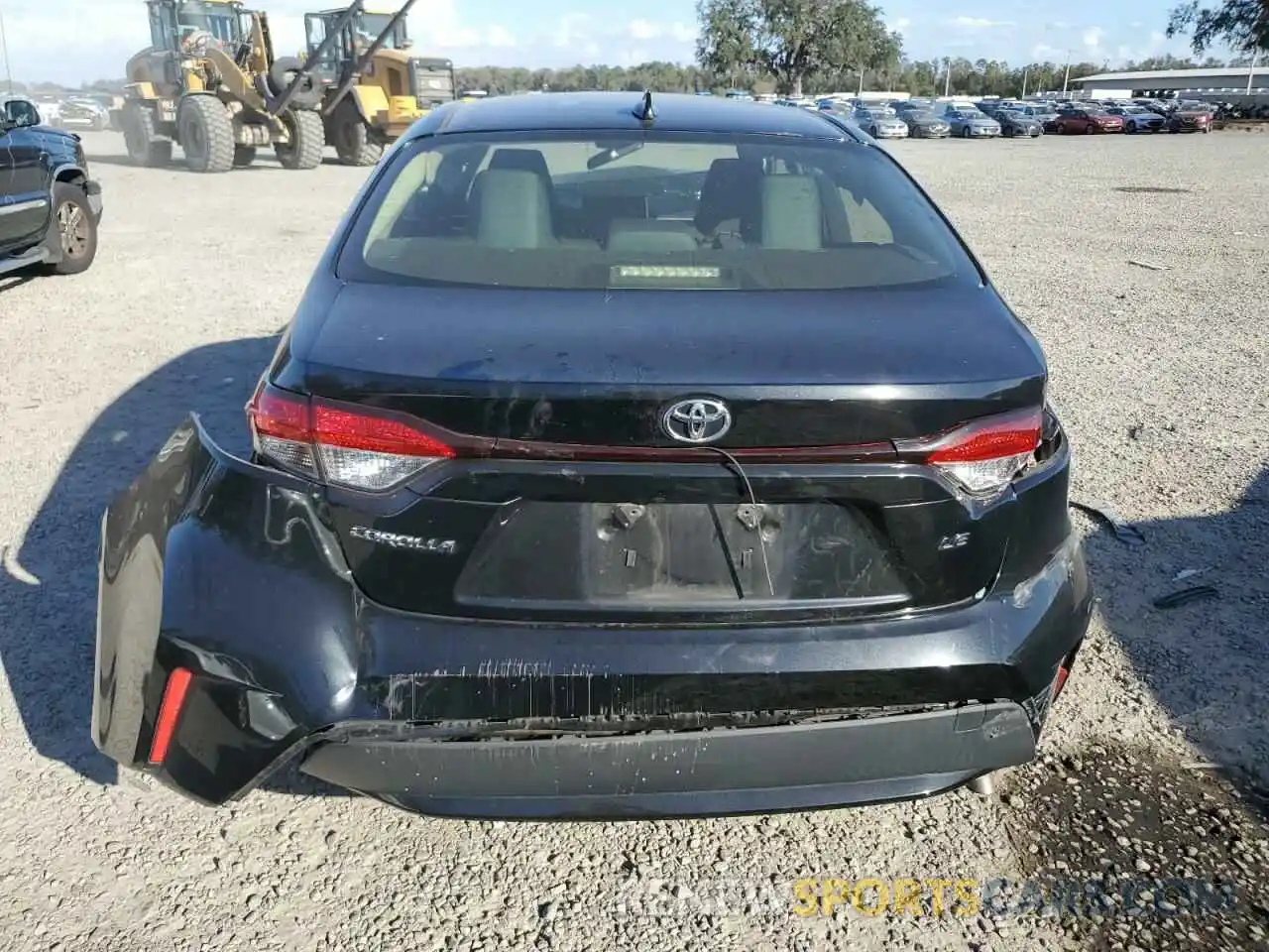 6 Photograph of a damaged car JTDEPRAE7LJ110283 TOYOTA COROLLA 2020