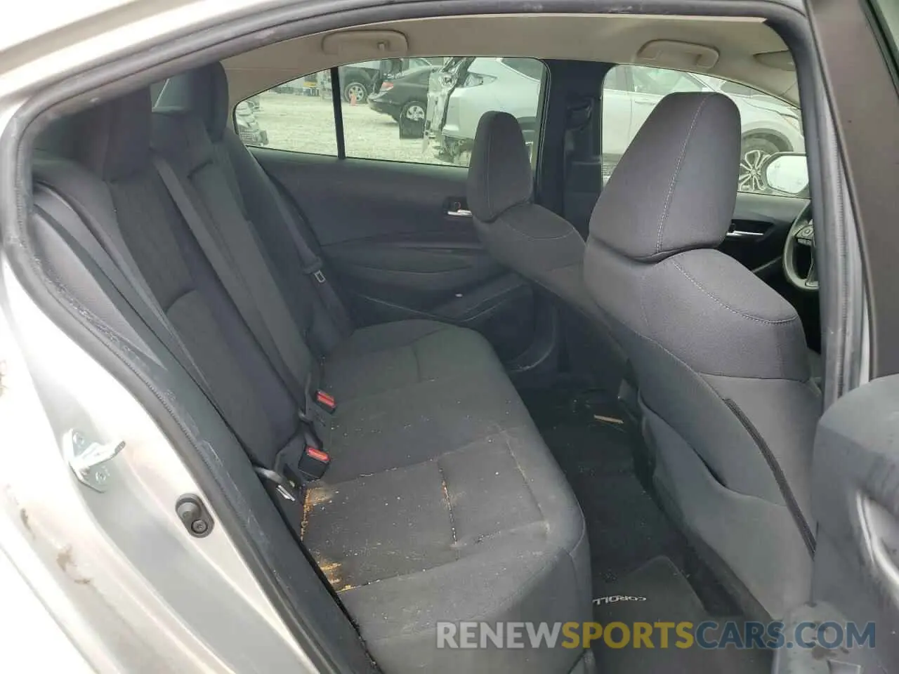 10 Photograph of a damaged car JTDEPRAE7LJ114754 TOYOTA COROLLA 2020