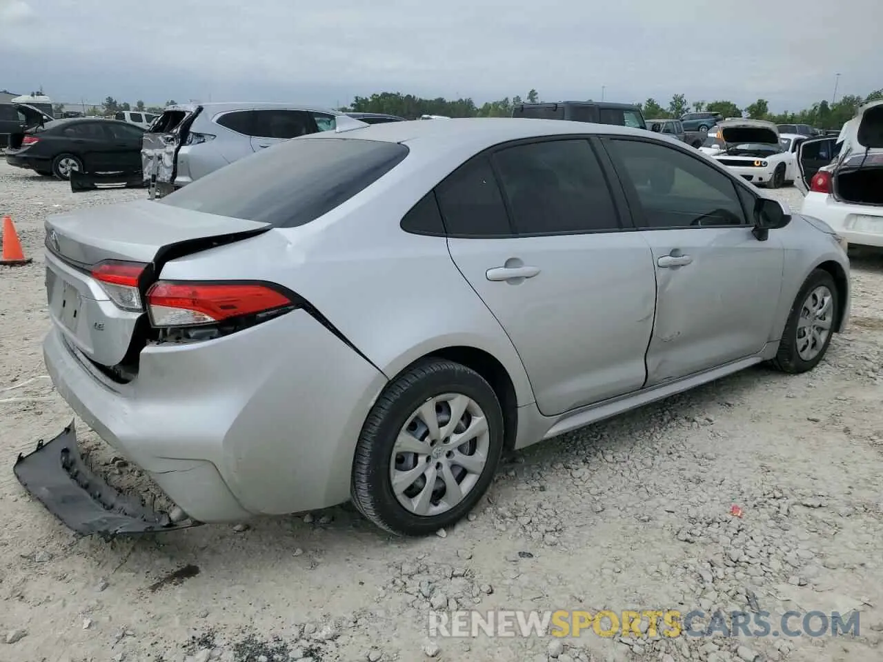3 Photograph of a damaged car JTDEPRAE7LJ114754 TOYOTA COROLLA 2020