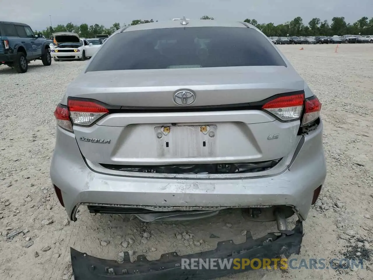 6 Photograph of a damaged car JTDEPRAE7LJ114754 TOYOTA COROLLA 2020