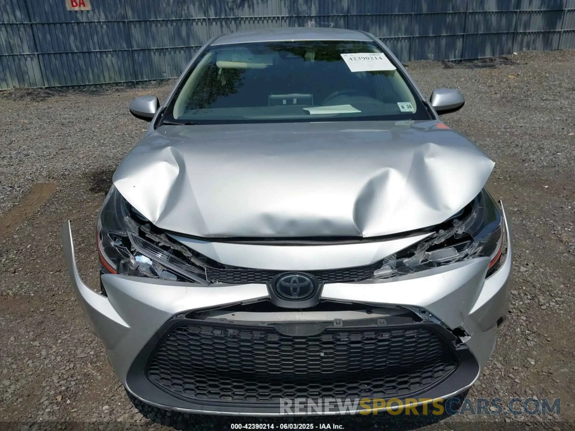 12 Photograph of a damaged car JTDEPRAE8LJ008300 TOYOTA COROLLA 2020