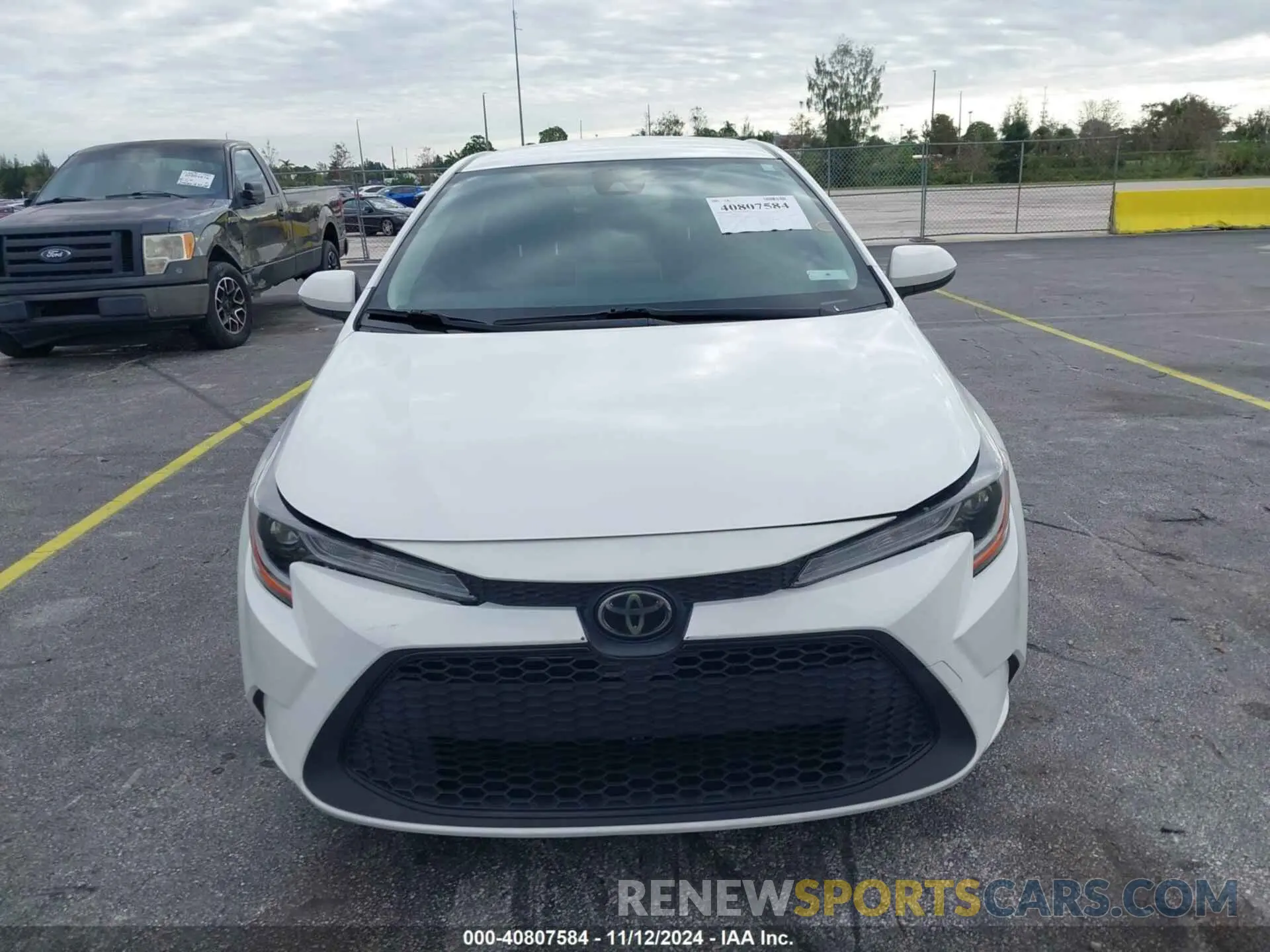 12 Photograph of a damaged car JTDEPRAE8LJ008832 TOYOTA COROLLA 2020