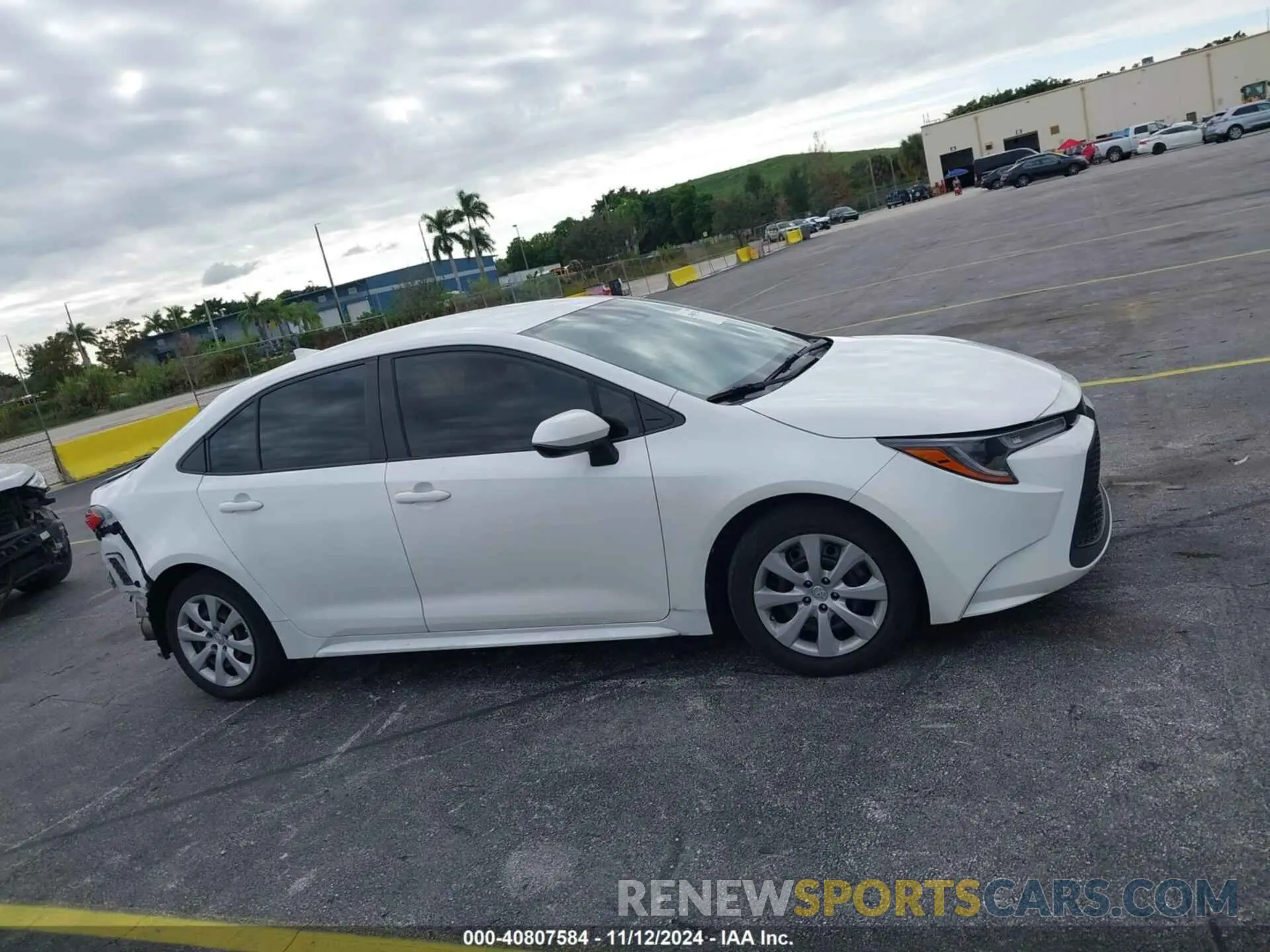 13 Photograph of a damaged car JTDEPRAE8LJ008832 TOYOTA COROLLA 2020