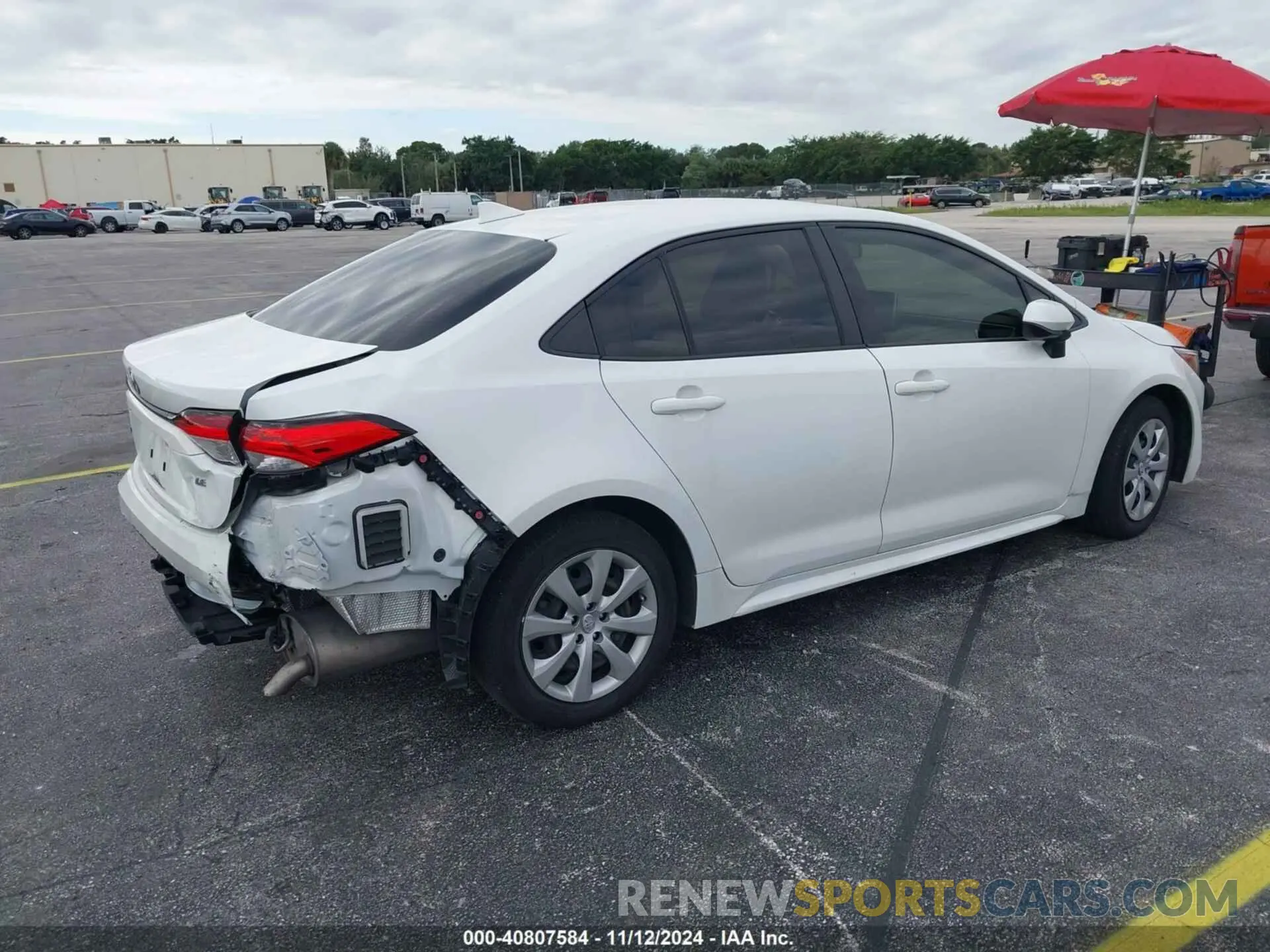 4 Photograph of a damaged car JTDEPRAE8LJ008832 TOYOTA COROLLA 2020