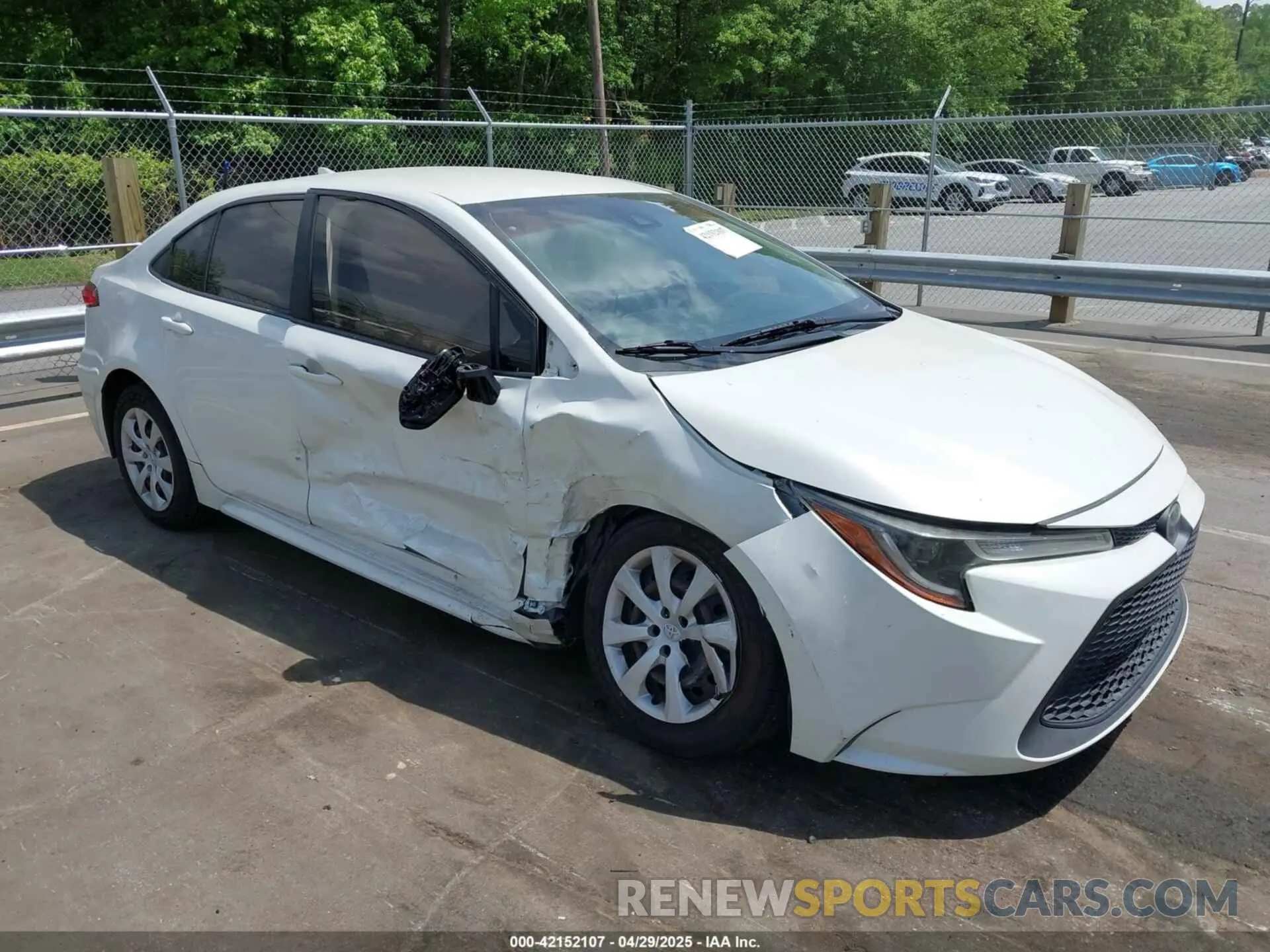 1 Photograph of a damaged car JTDEPRAE8LJ016624 TOYOTA COROLLA 2020