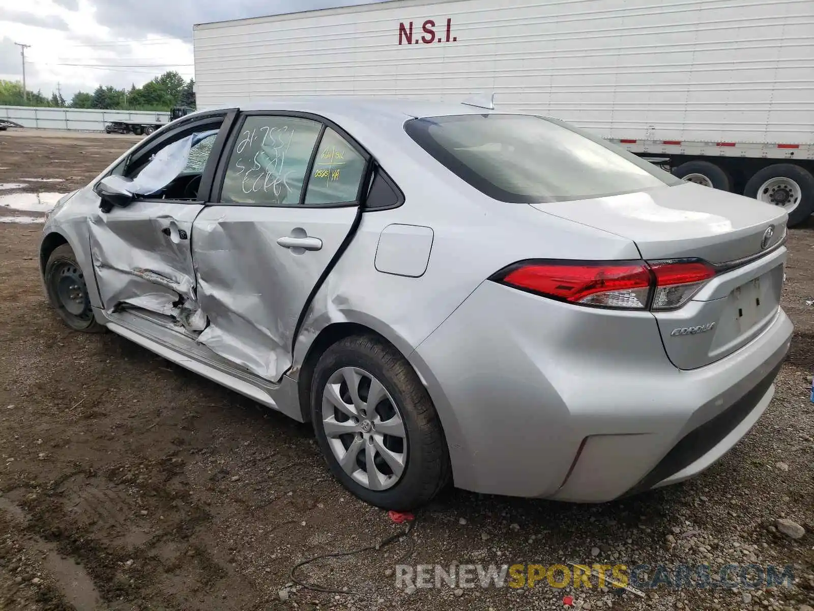 3 Photograph of a damaged car JTDEPRAE8LJ017563 TOYOTA COROLLA 2020