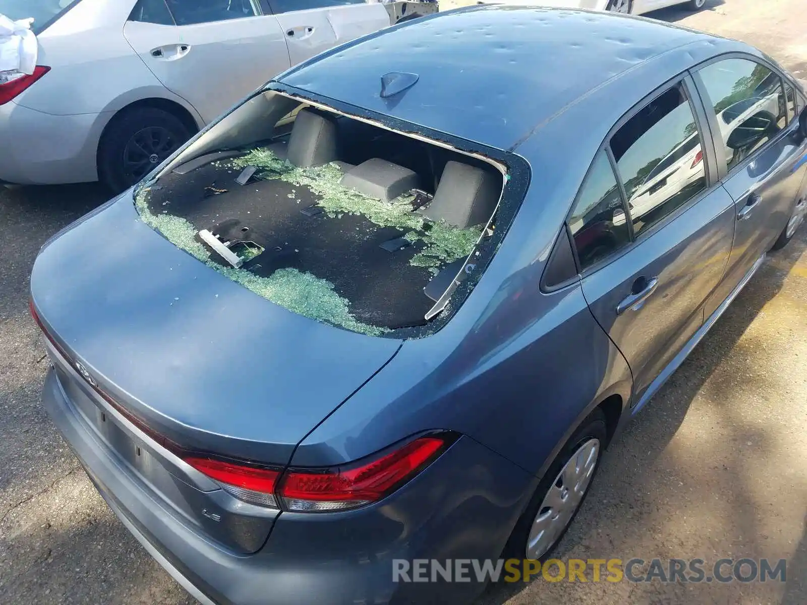 9 Photograph of a damaged car JTDEPRAE8LJ020740 TOYOTA COROLLA 2020