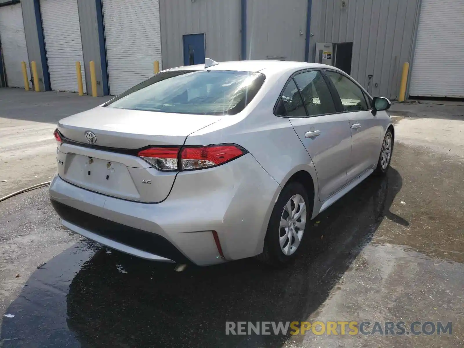 4 Photograph of a damaged car JTDEPRAE8LJ024321 TOYOTA COROLLA 2020