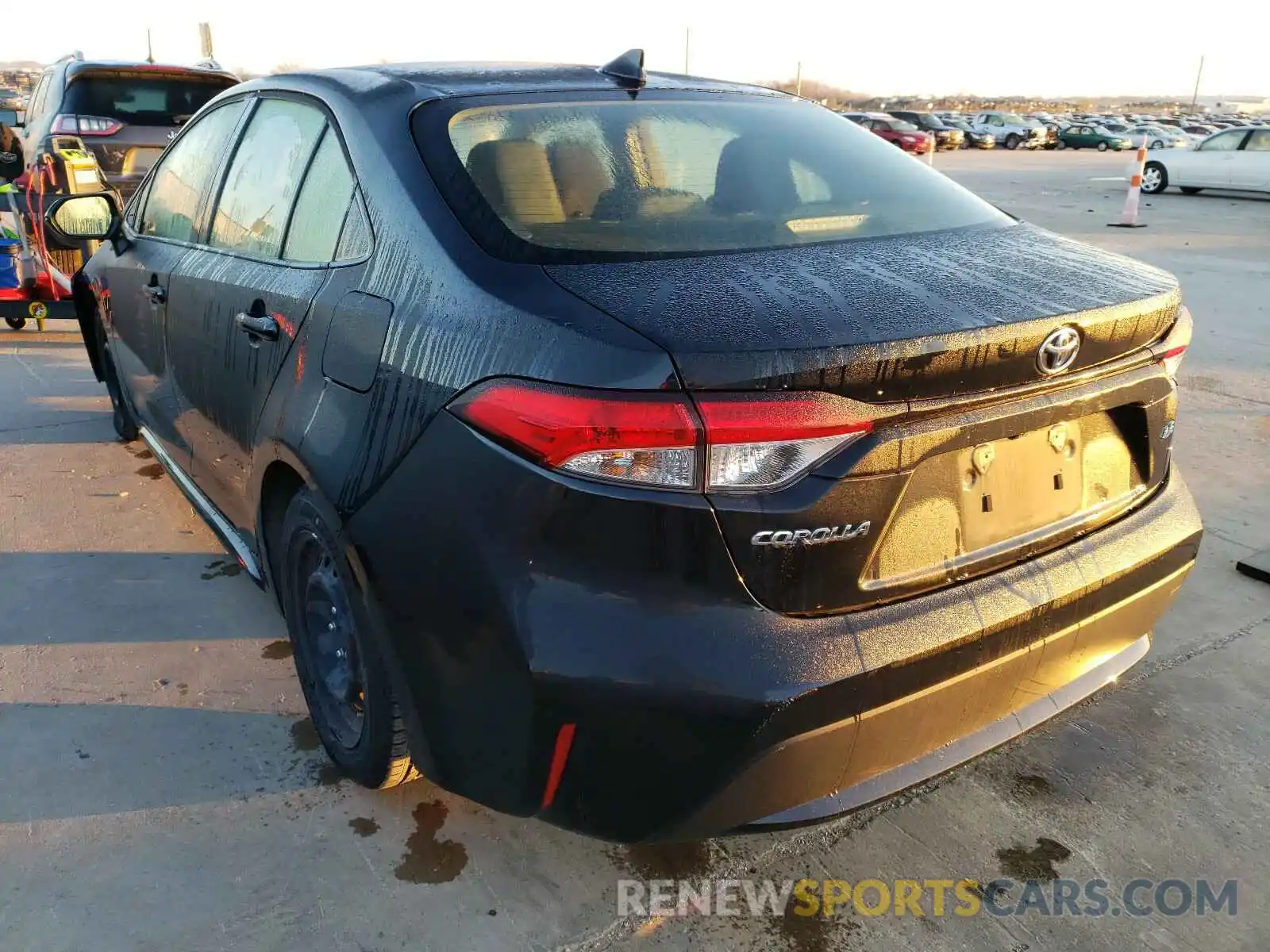 3 Photograph of a damaged car JTDEPRAE8LJ035142 TOYOTA COROLLA 2020