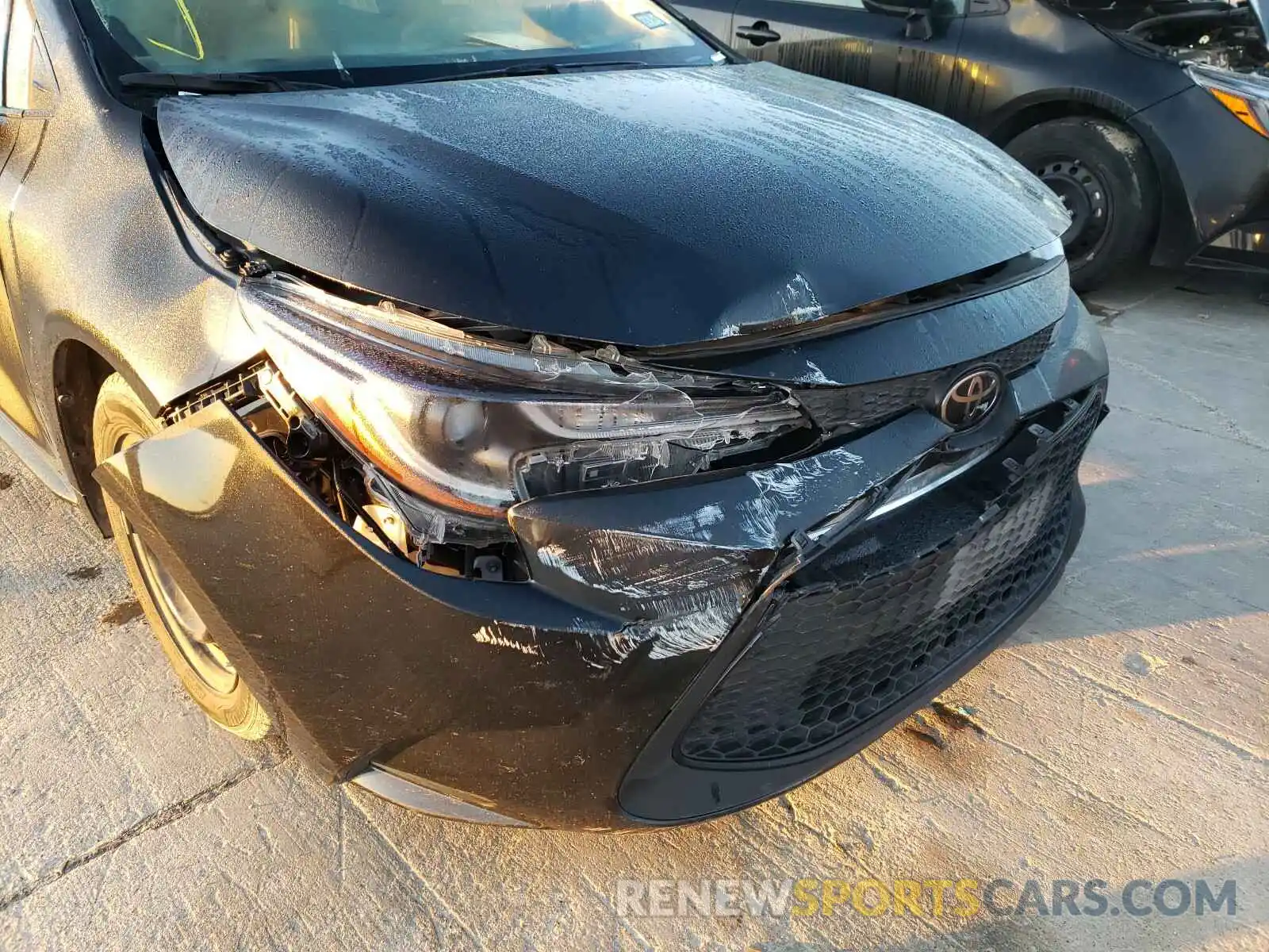 9 Photograph of a damaged car JTDEPRAE8LJ035142 TOYOTA COROLLA 2020