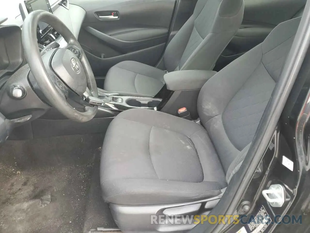 7 Photograph of a damaged car JTDEPRAE8LJ035657 TOYOTA COROLLA 2020