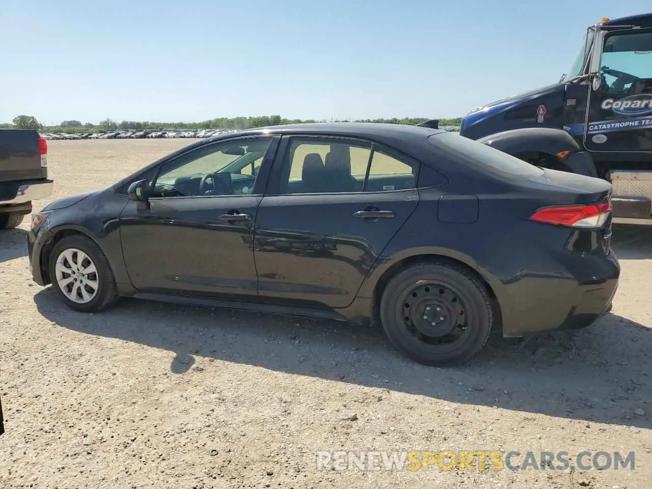 2 Photograph of a damaged car JTDEPRAE8LJ036873 TOYOTA COROLLA 2020