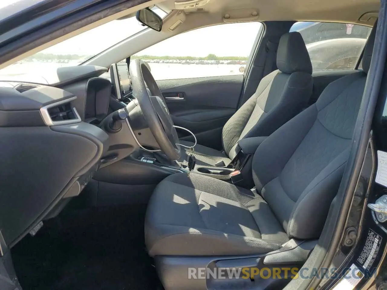 7 Photograph of a damaged car JTDEPRAE8LJ036873 TOYOTA COROLLA 2020