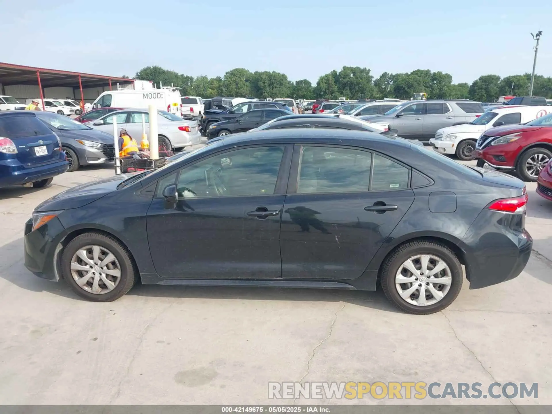14 Photograph of a damaged car JTDEPRAE8LJ037666 TOYOTA COROLLA 2020