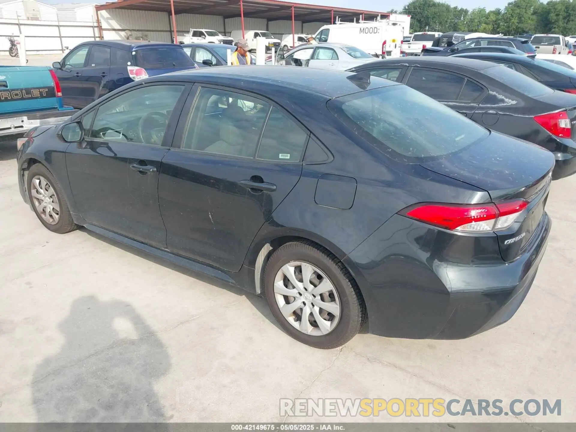 3 Photograph of a damaged car JTDEPRAE8LJ037666 TOYOTA COROLLA 2020