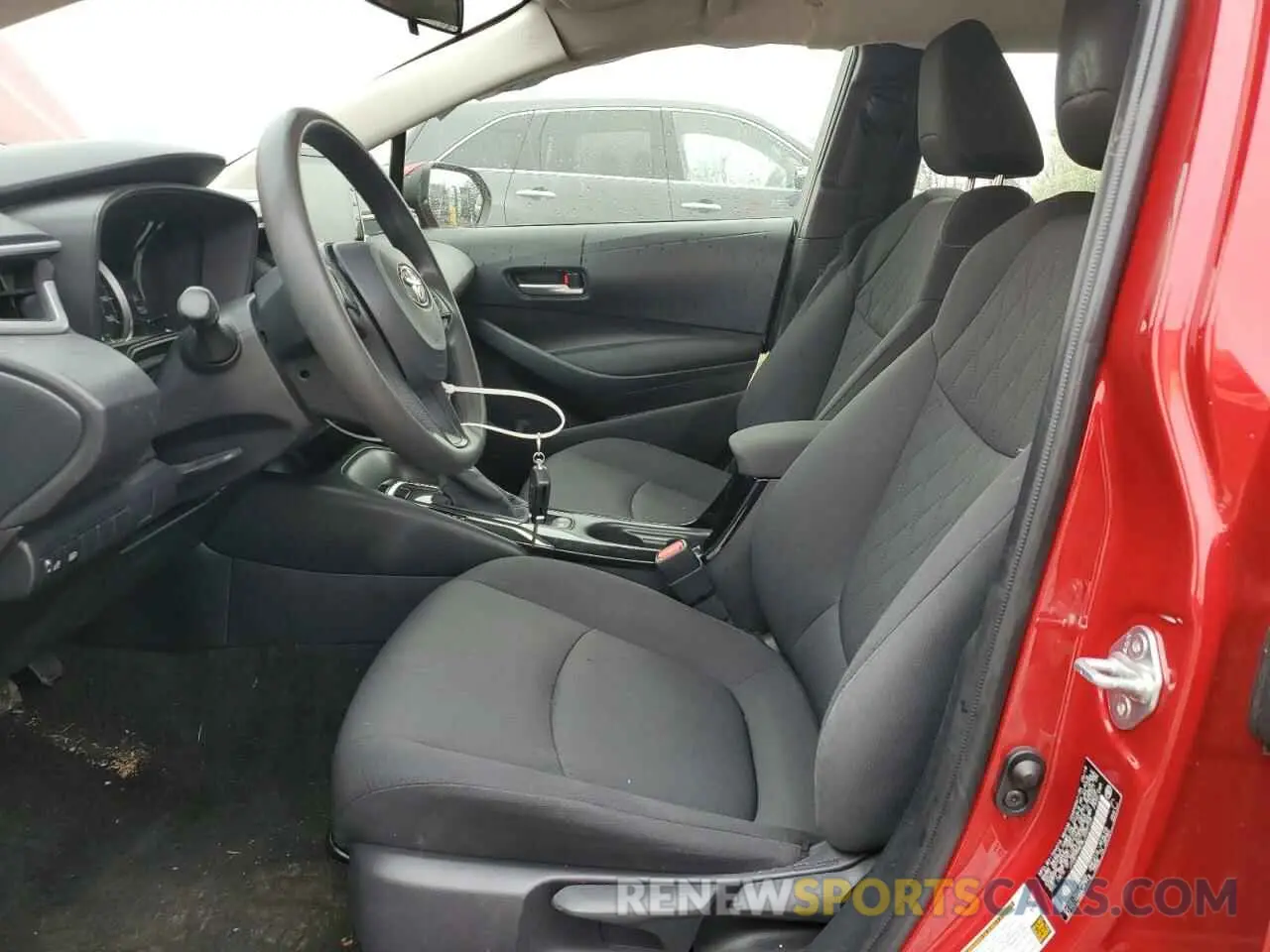 7 Photograph of a damaged car JTDEPRAE8LJ039725 TOYOTA COROLLA 2020