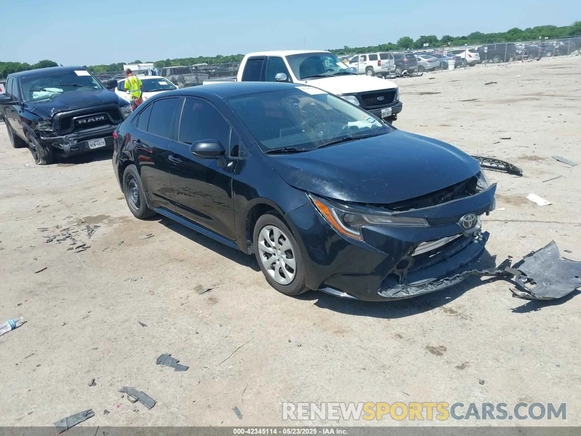 1 Photograph of a damaged car JTDEPRAE8LJ040907 TOYOTA COROLLA 2020