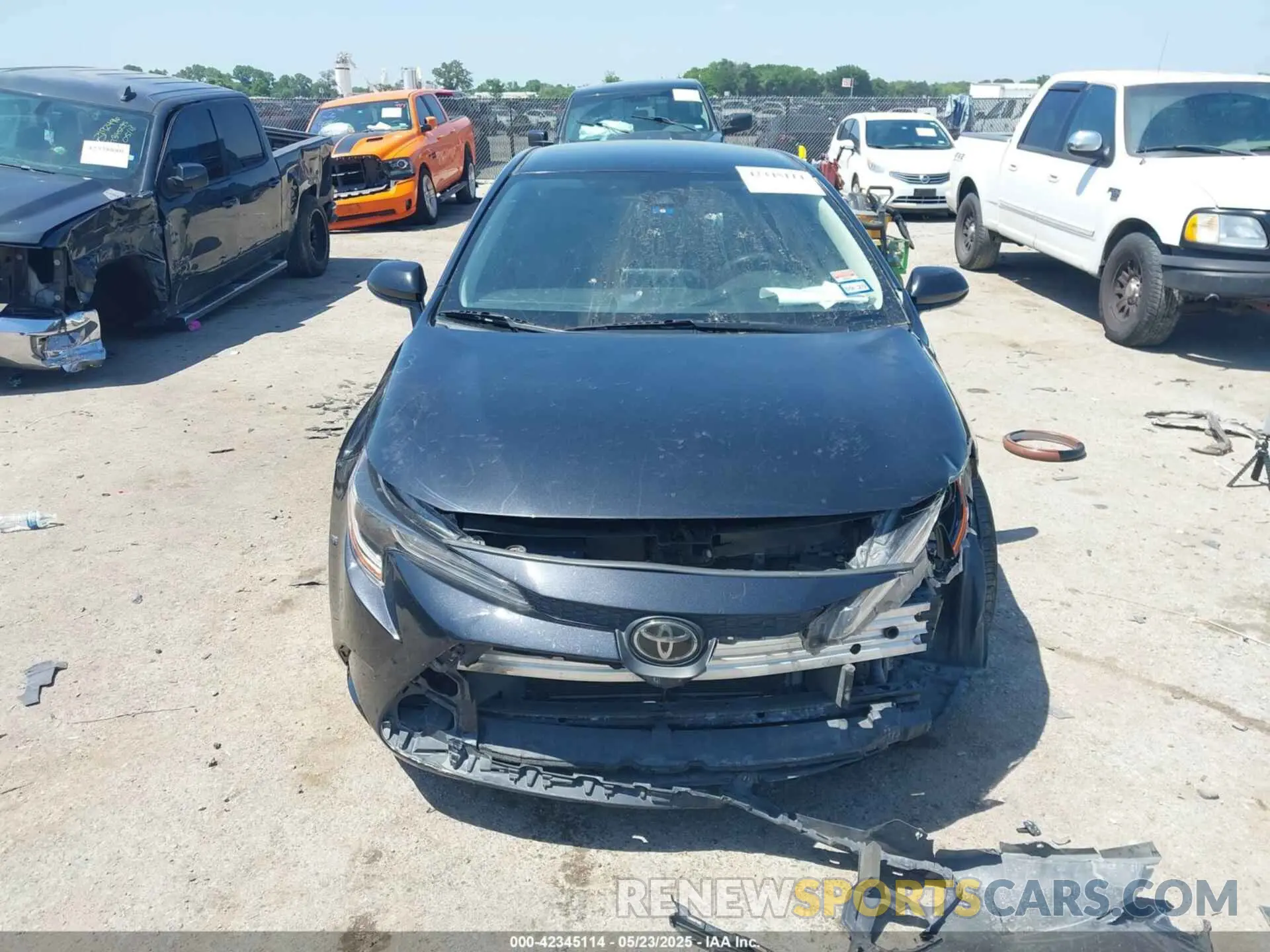12 Photograph of a damaged car JTDEPRAE8LJ040907 TOYOTA COROLLA 2020