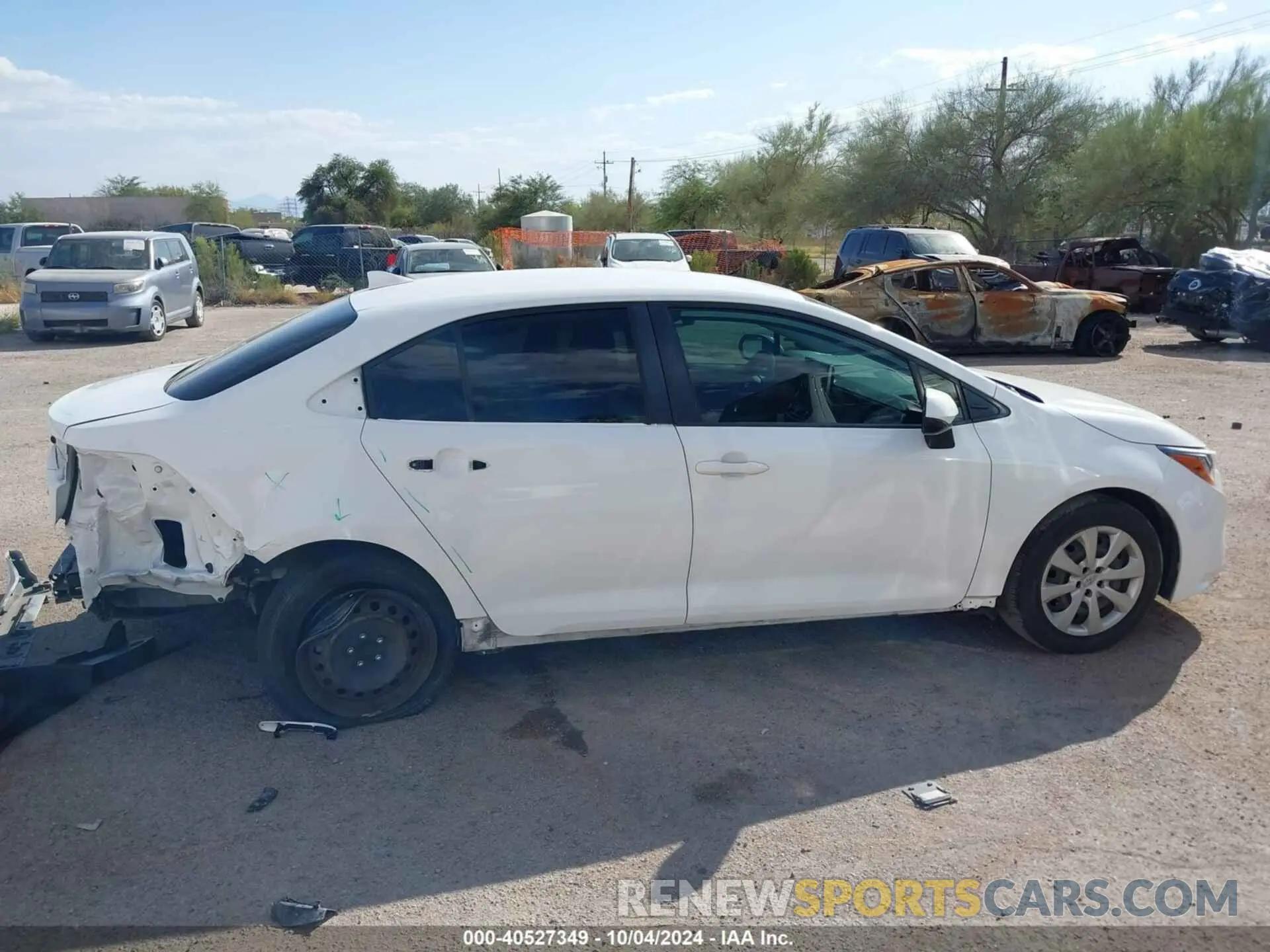 13 Photograph of a damaged car JTDEPRAE8LJ042642 TOYOTA COROLLA 2020