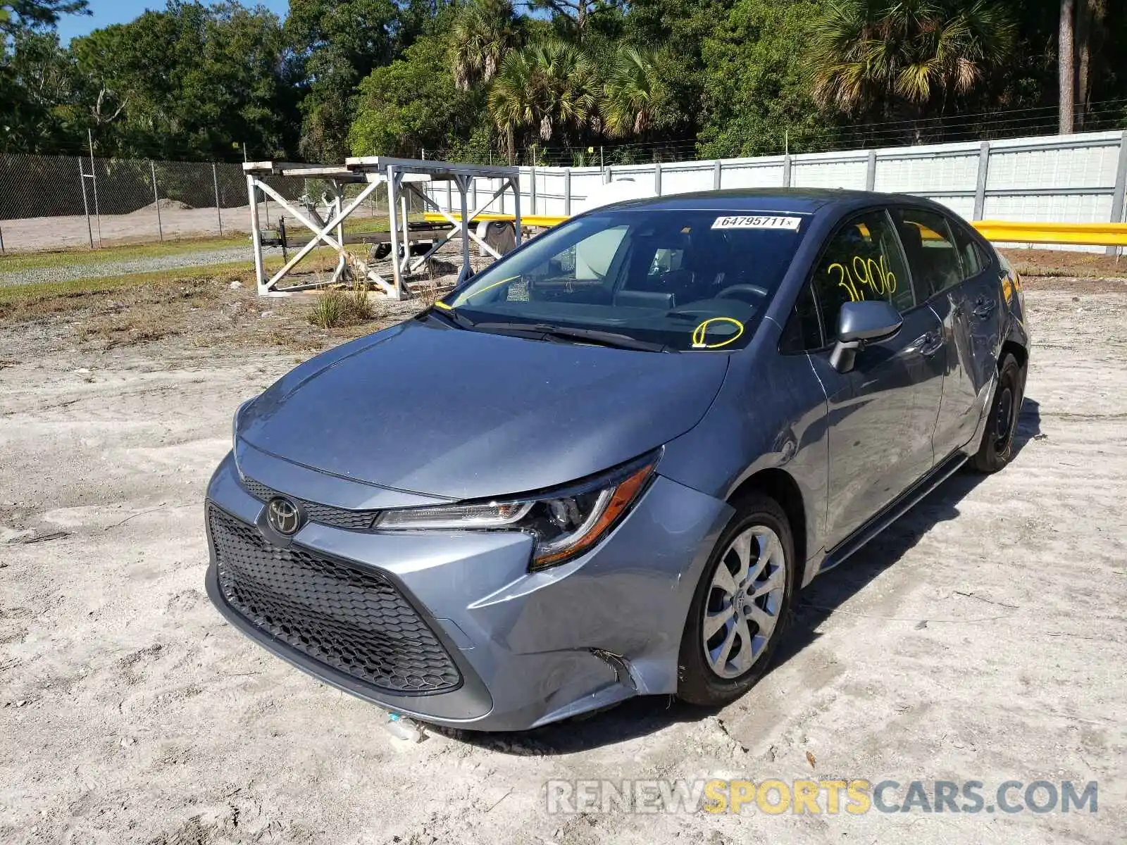 2 Photograph of a damaged car JTDEPRAE8LJ043029 TOYOTA COROLLA 2020