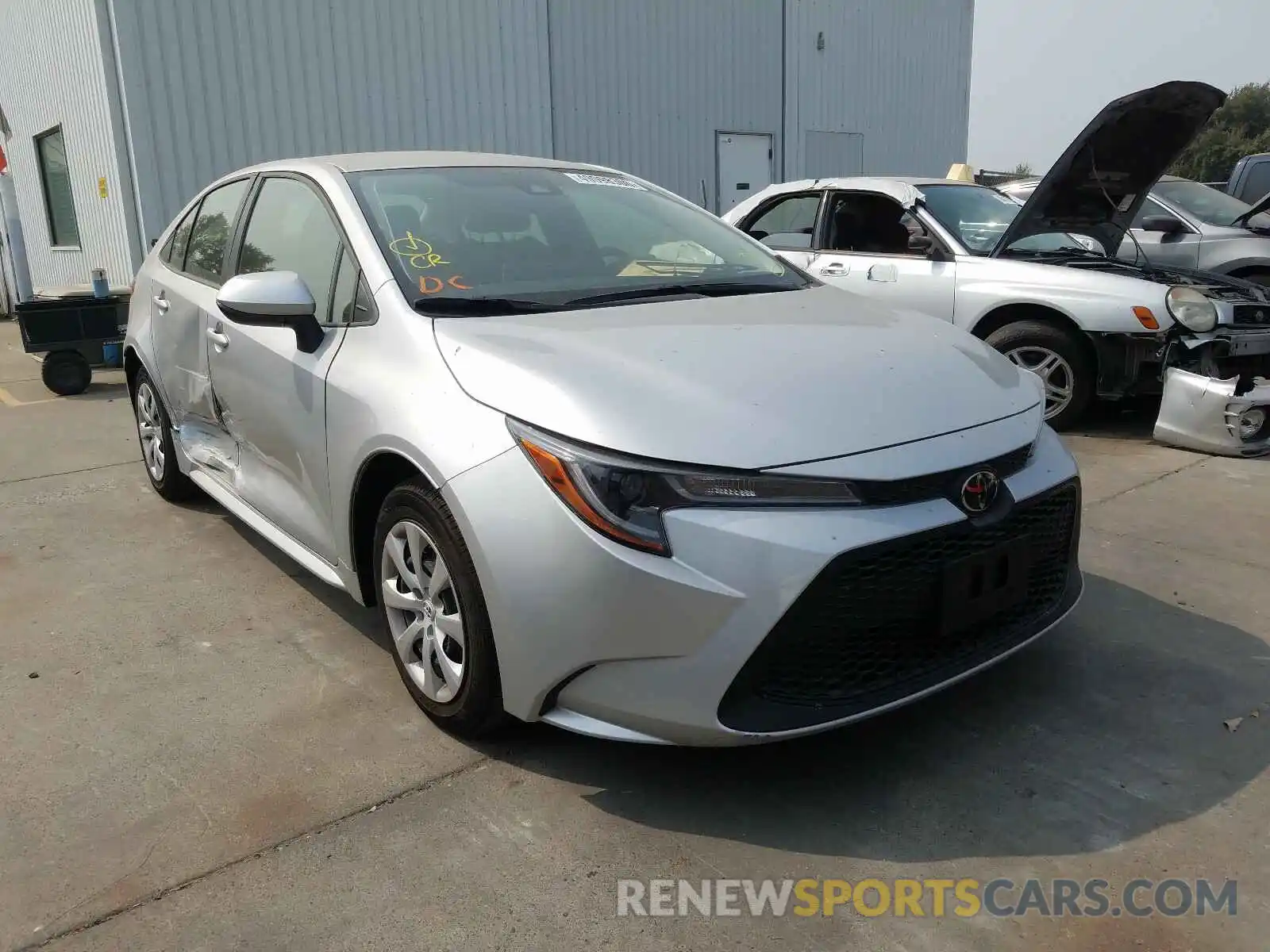 1 Photograph of a damaged car JTDEPRAE8LJ054175 TOYOTA COROLLA 2020