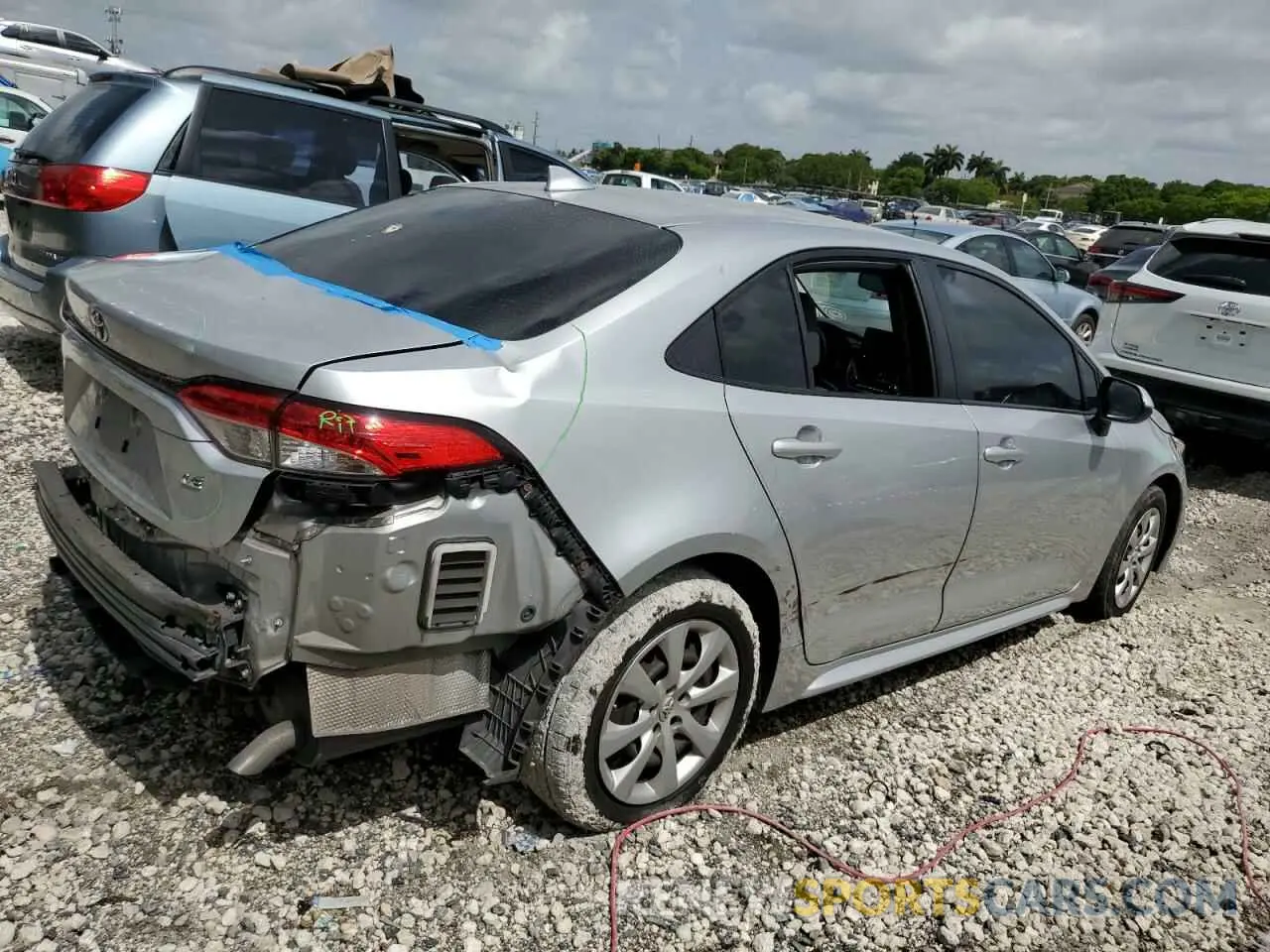 3 Photograph of a damaged car JTDEPRAE8LJ060347 TOYOTA COROLLA 2020