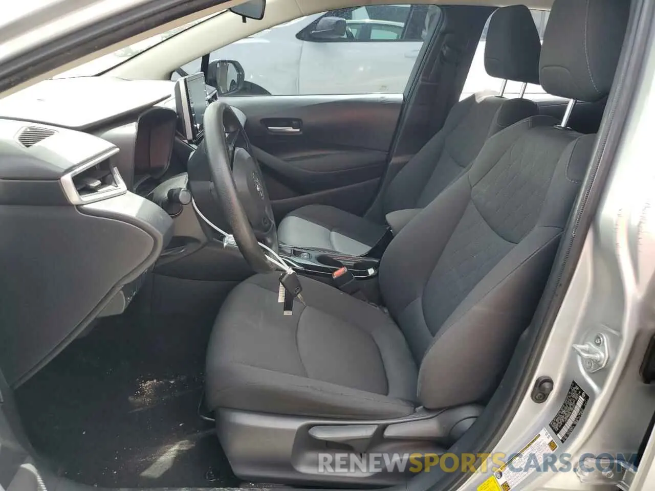 7 Photograph of a damaged car JTDEPRAE8LJ060347 TOYOTA COROLLA 2020