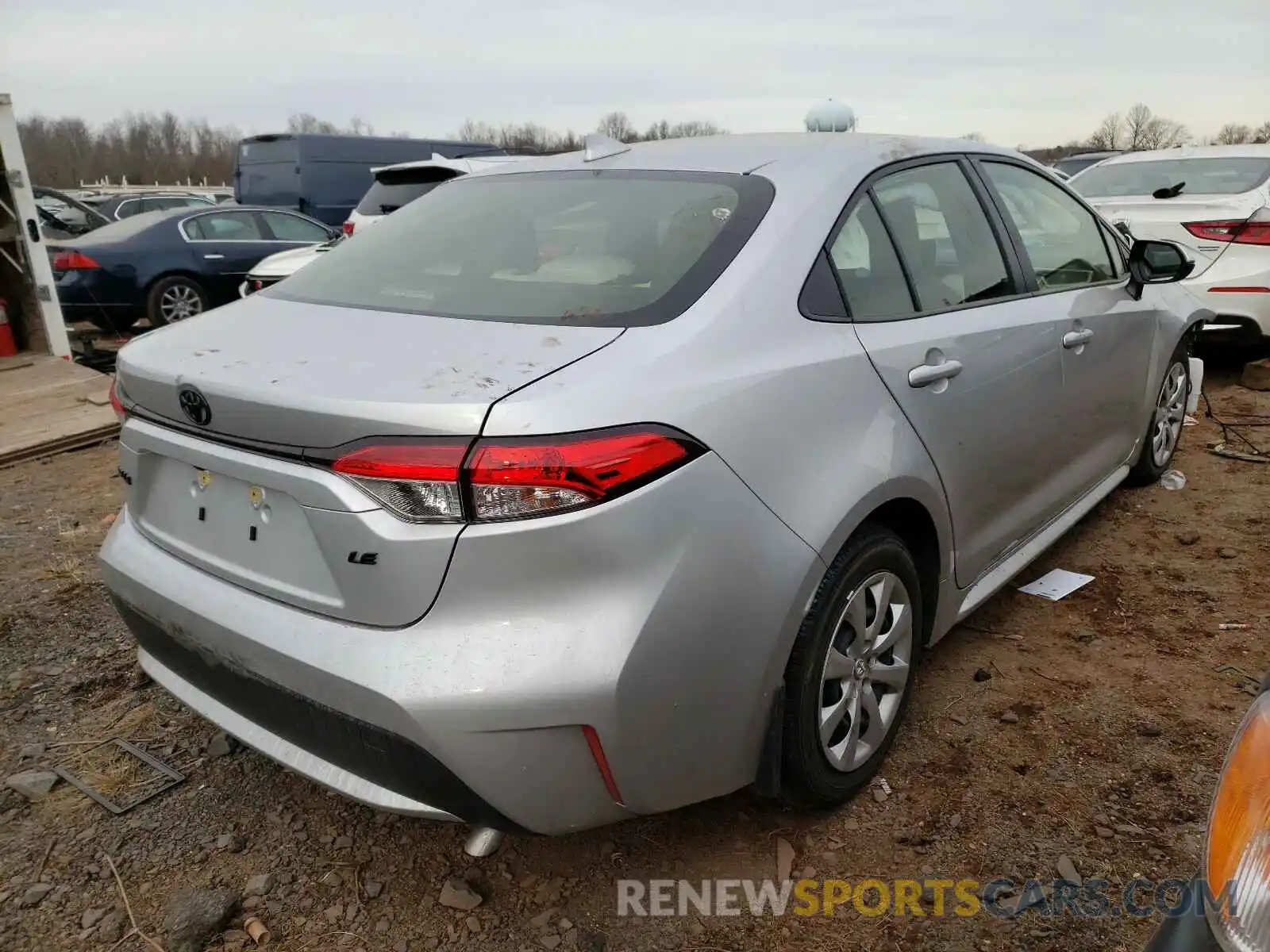 4 Photograph of a damaged car JTDEPRAE8LJ060574 TOYOTA COROLLA 2020