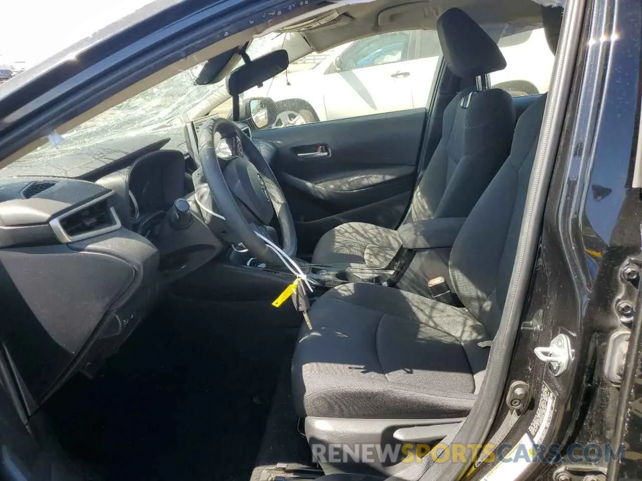 7 Photograph of a damaged car JTDEPRAE8LJ060963 TOYOTA COROLLA 2020