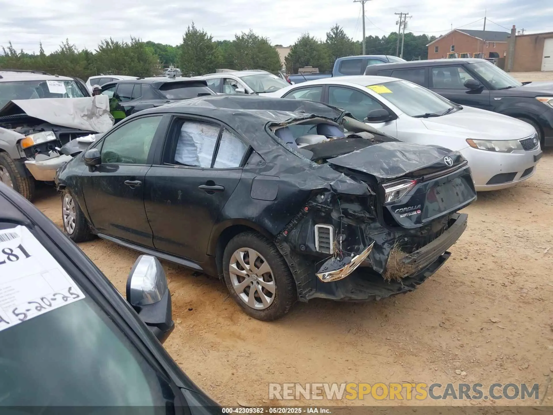 3 Photograph of a damaged car JTDEPRAE8LJ062440 TOYOTA COROLLA 2020