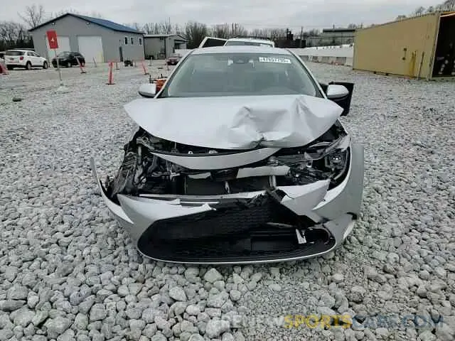 11 Photograph of a damaged car JTDEPRAE8LJ072840 TOYOTA COROLLA 2020