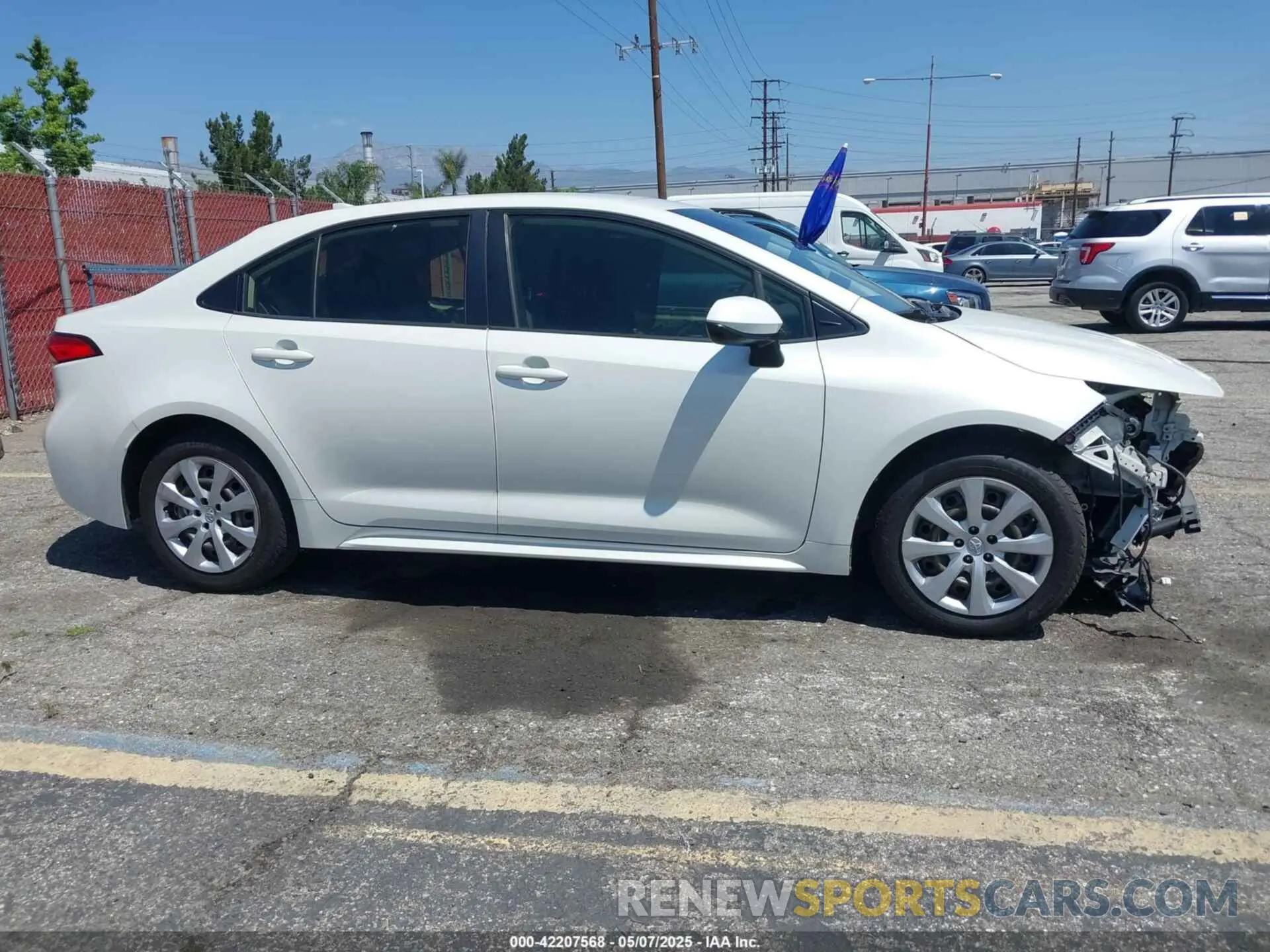 14 Photograph of a damaged car JTDEPRAE8LJ075821 TOYOTA COROLLA 2020