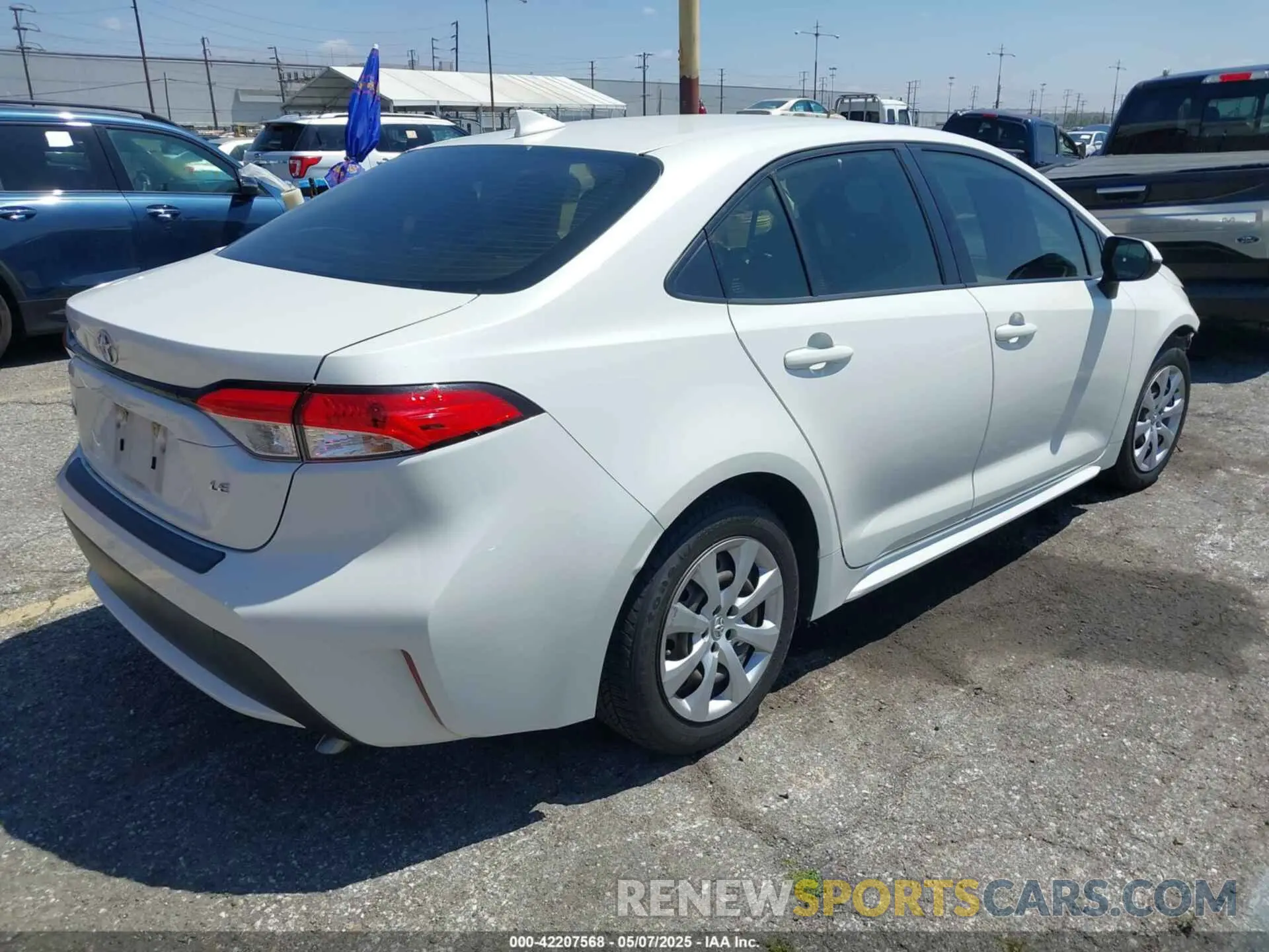 4 Photograph of a damaged car JTDEPRAE8LJ075821 TOYOTA COROLLA 2020