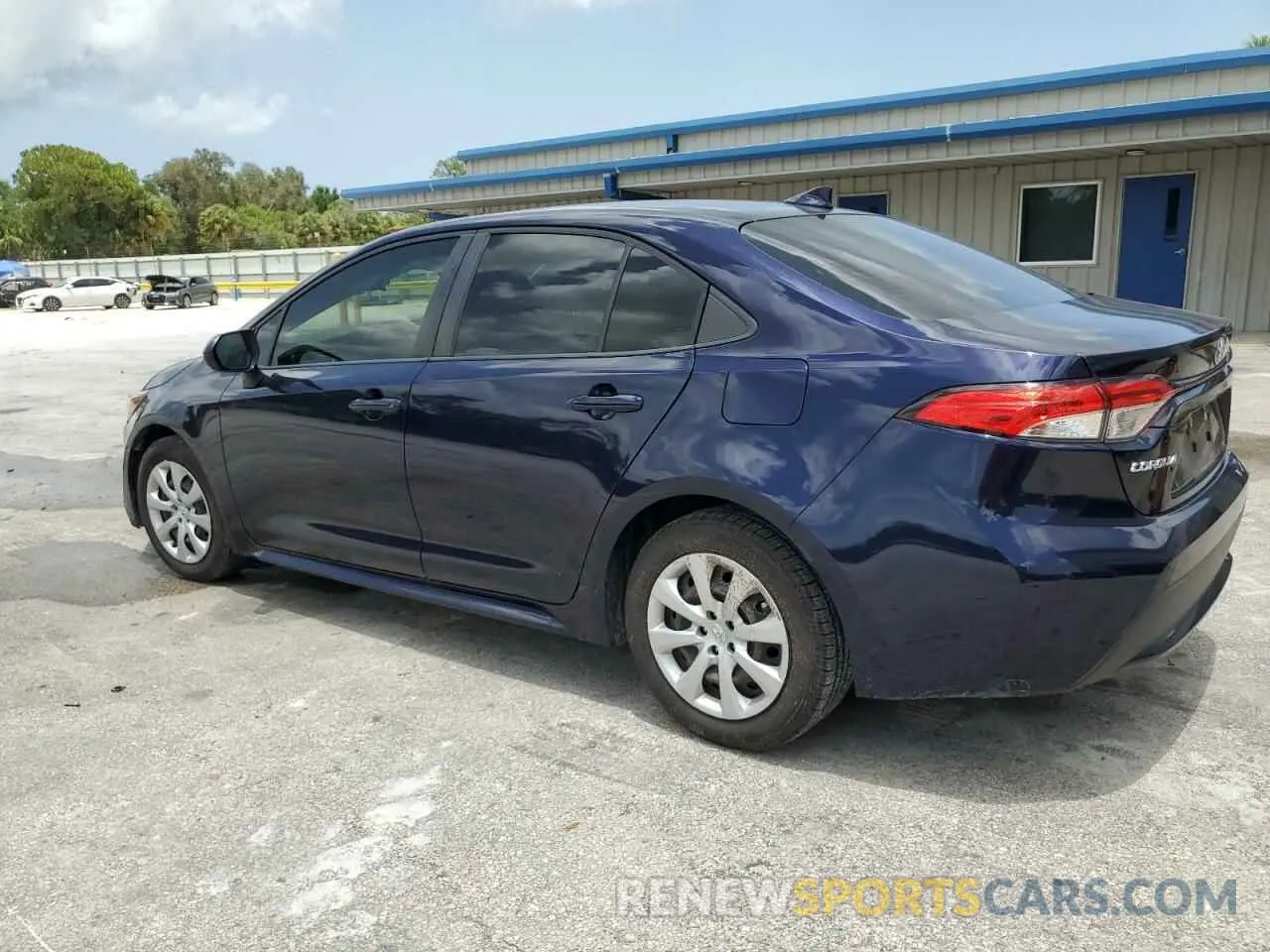 2 Photograph of a damaged car JTDEPRAE8LJ083630 TOYOTA COROLLA 2020