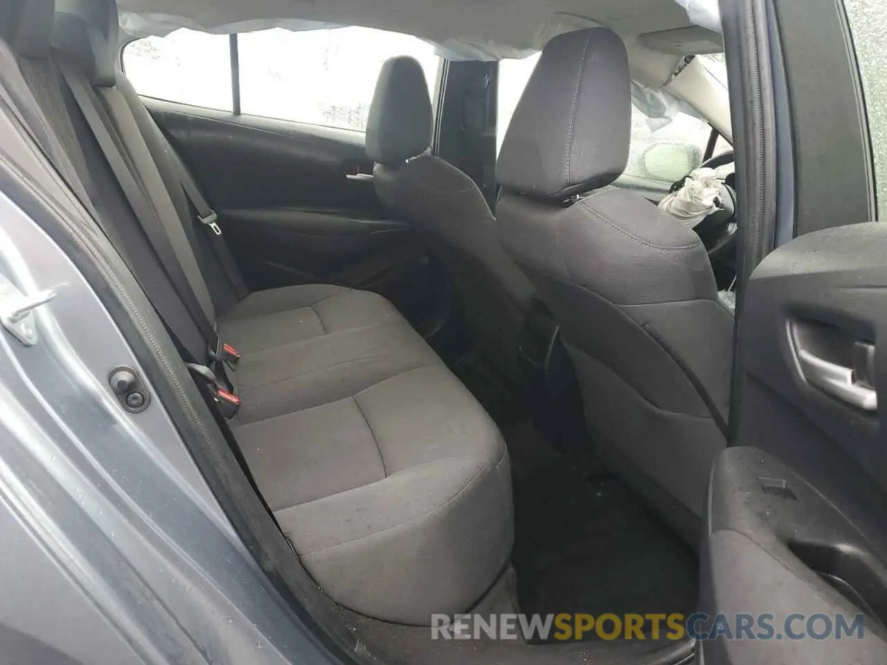 10 Photograph of a damaged car JTDEPRAE8LJ092019 TOYOTA COROLLA 2020