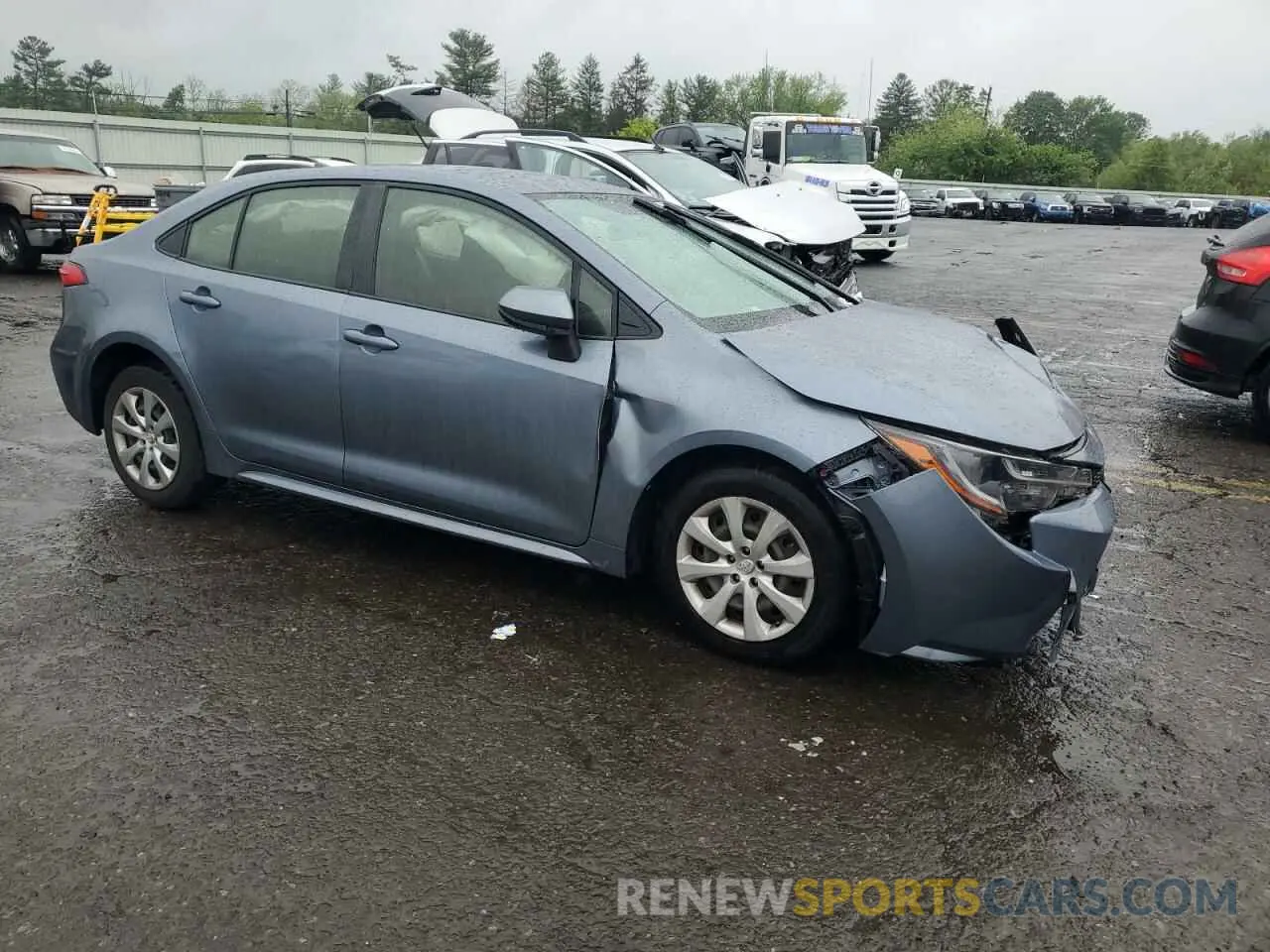4 Photograph of a damaged car JTDEPRAE8LJ092019 TOYOTA COROLLA 2020