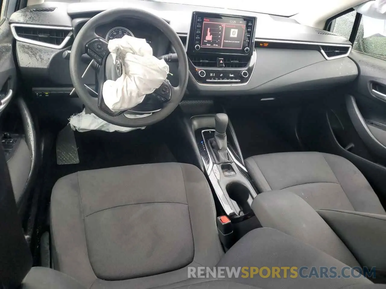 8 Photograph of a damaged car JTDEPRAE8LJ092019 TOYOTA COROLLA 2020