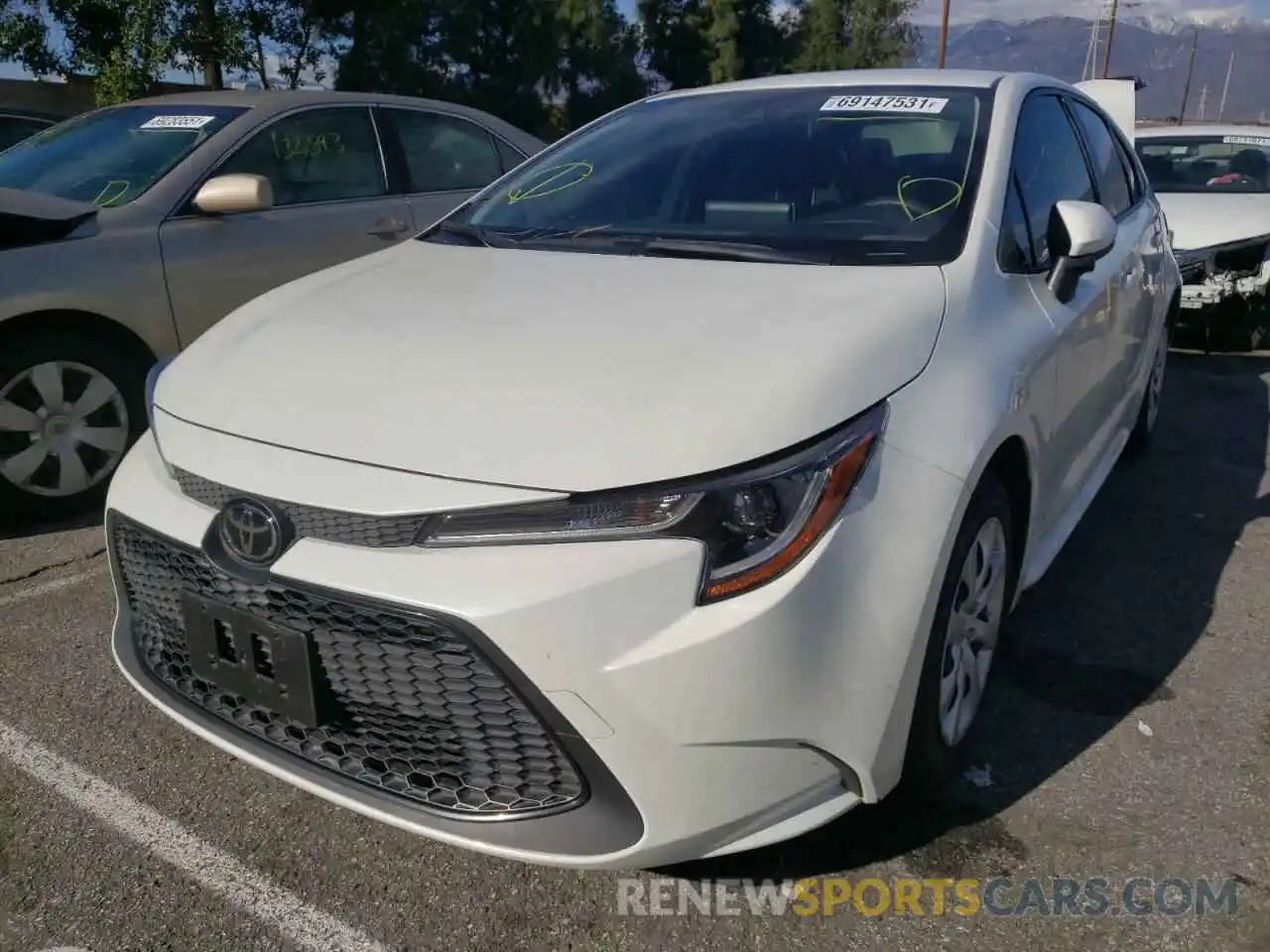 2 Photograph of a damaged car JTDEPRAE8LJ096037 TOYOTA COROLLA 2020