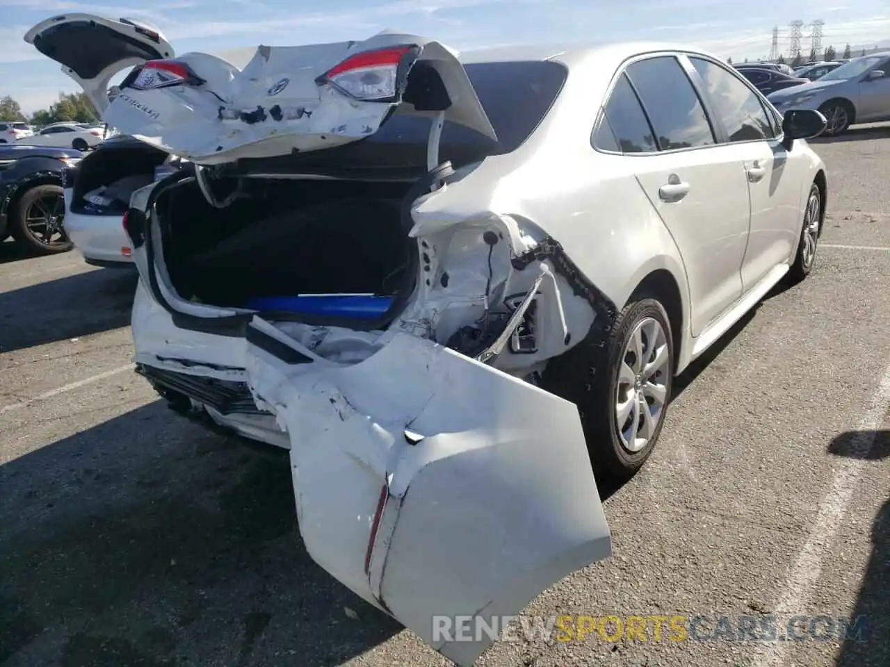 4 Photograph of a damaged car JTDEPRAE8LJ096037 TOYOTA COROLLA 2020