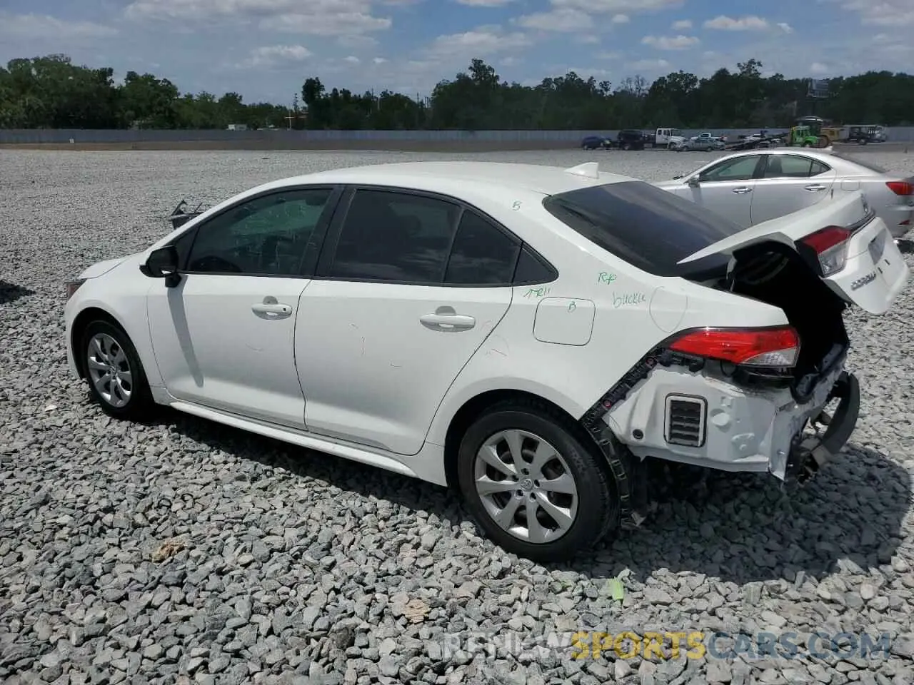 2 Photograph of a damaged car JTDEPRAE8LJ101253 TOYOTA COROLLA 2020