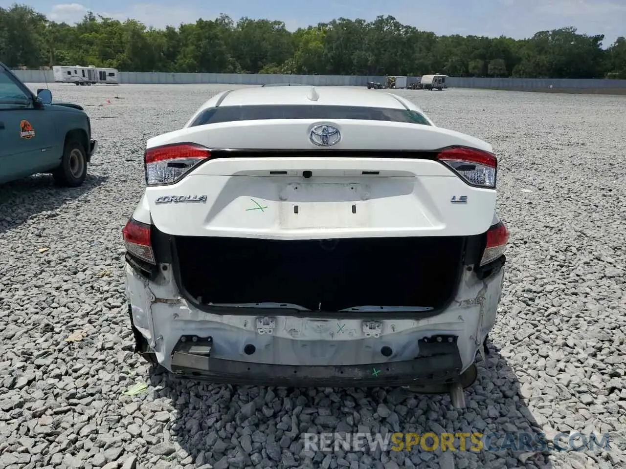 6 Photograph of a damaged car JTDEPRAE8LJ101253 TOYOTA COROLLA 2020